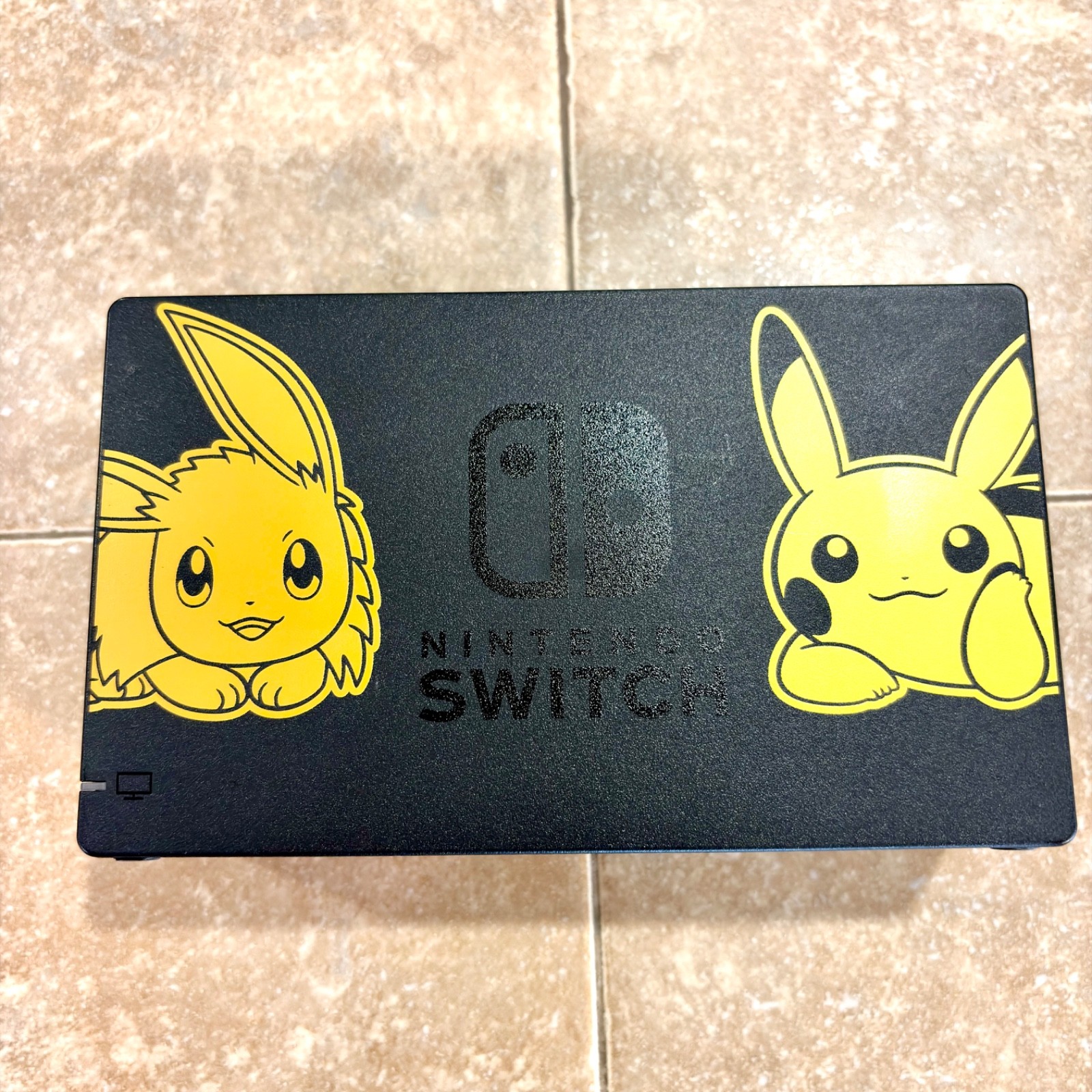 Pokemon Let’s Go Eevee Pikachu OEM Nintendo Switch Joy-Con (L)/(R) DOCK Official
