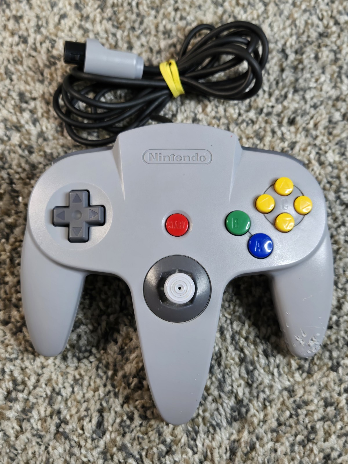 Nintendo 64 Video Game Console with Controller, Cords & Game NUS-001 USA N64