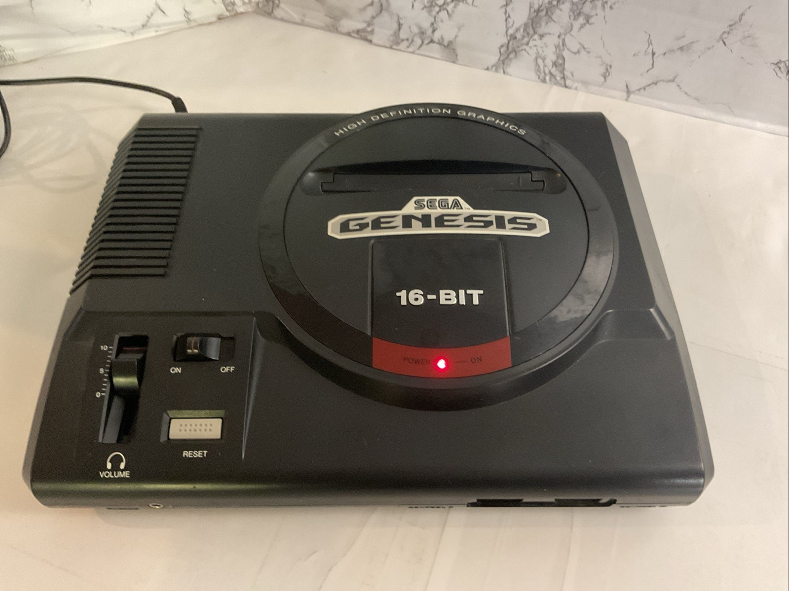 Sega 1991 Genesis Console w/Sonic The Hedgehog Game Cartridge