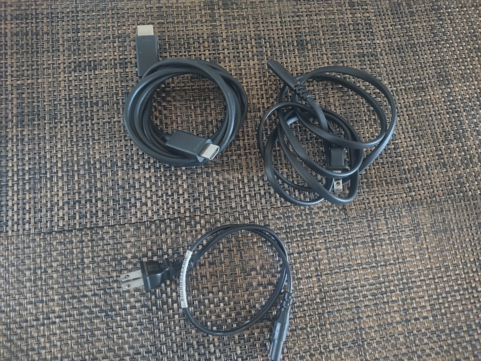 xbox one with three games, three controllers headset batteries and charger