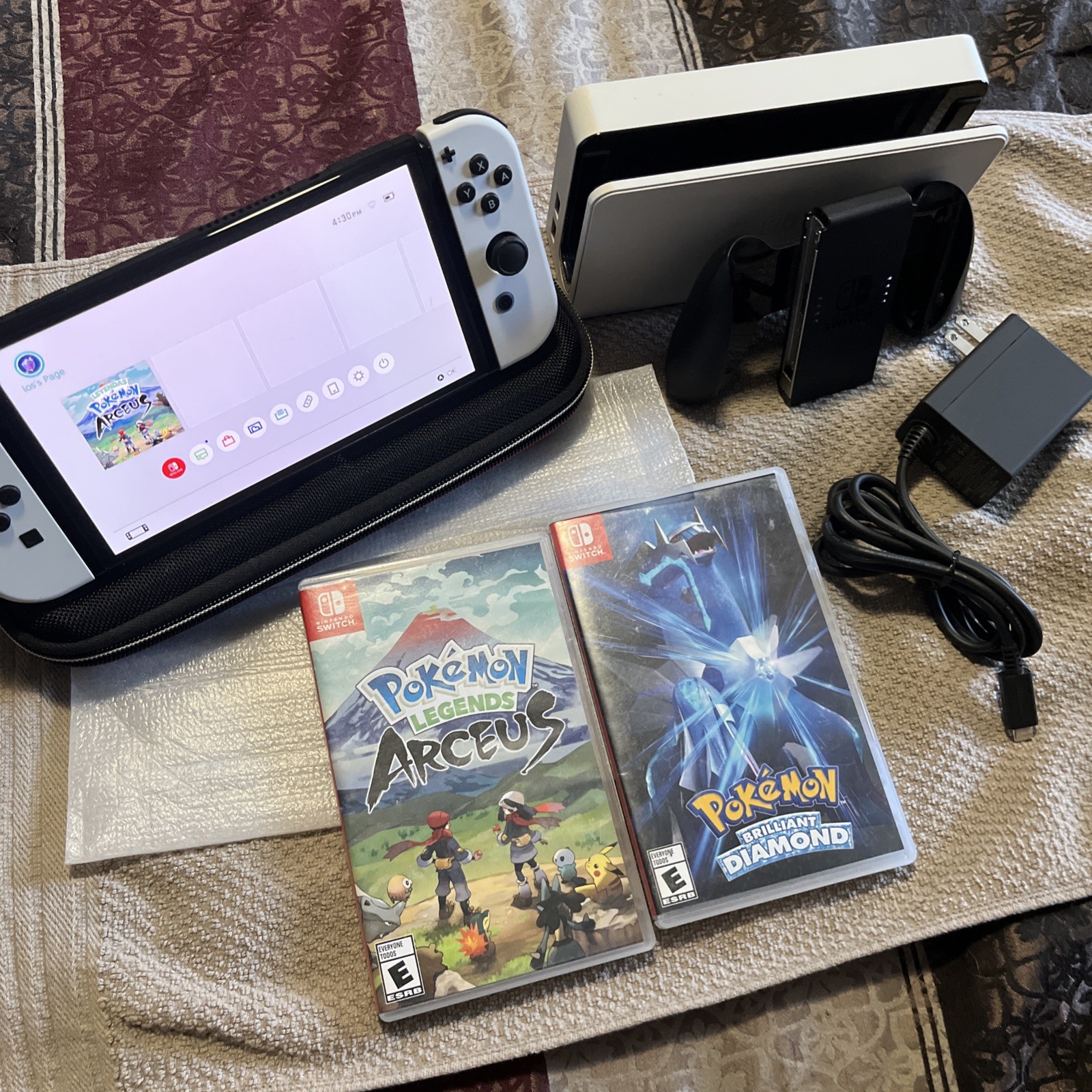 Nintendo Switch OLED White Bundle 128GB Pokémon Arceus & Brilliant Diamond Works