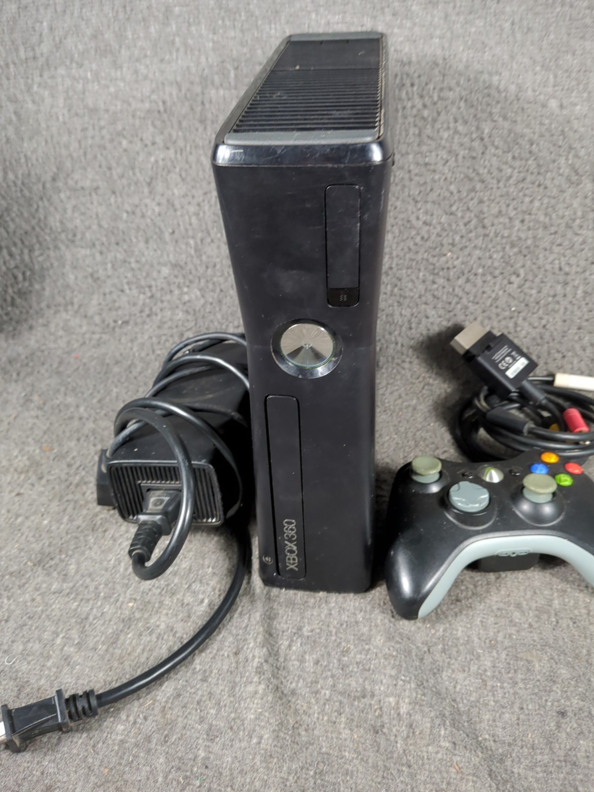 Xbox 360 S Console Model 1439 with Power Cord & Controller Tested