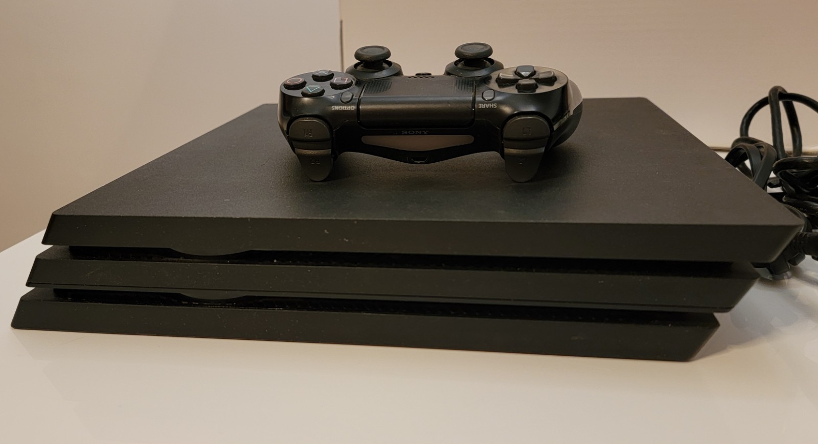 Sony PlayStation 4 PRO PS4 1 TB Console with box , Wireless Controller, +Cords