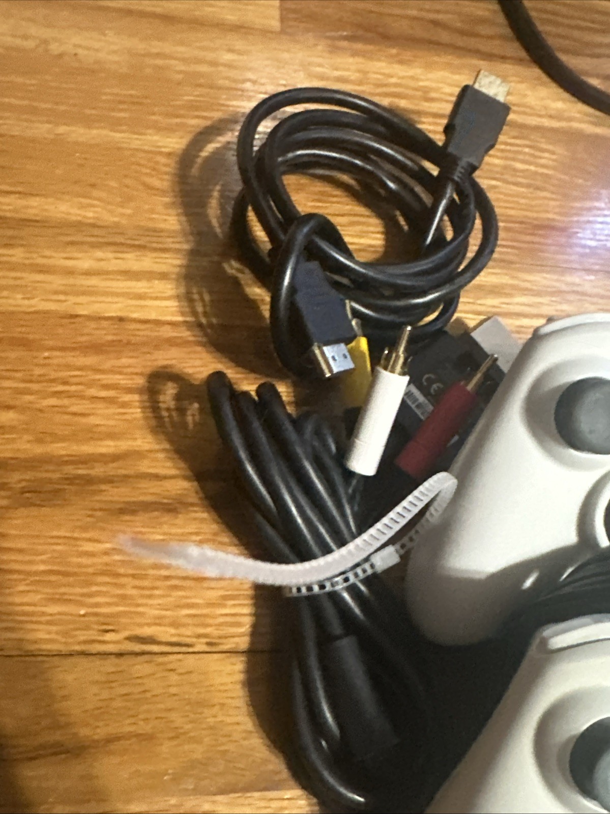 Microsoft Xbox 360 20GB Console bundle No Power Cord