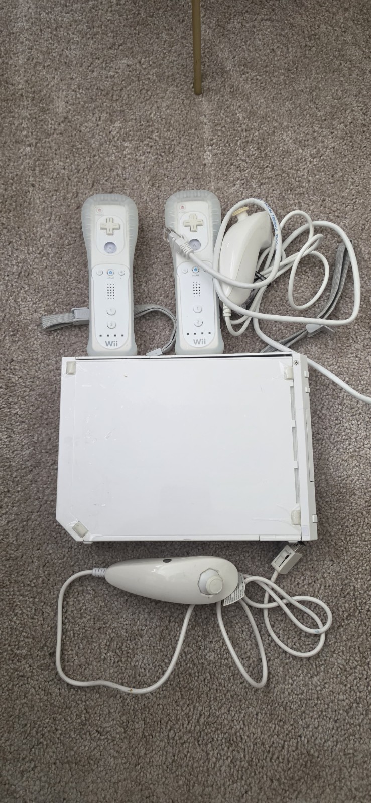 Nintendo Wii RVL-001 512 MB Home Console – White