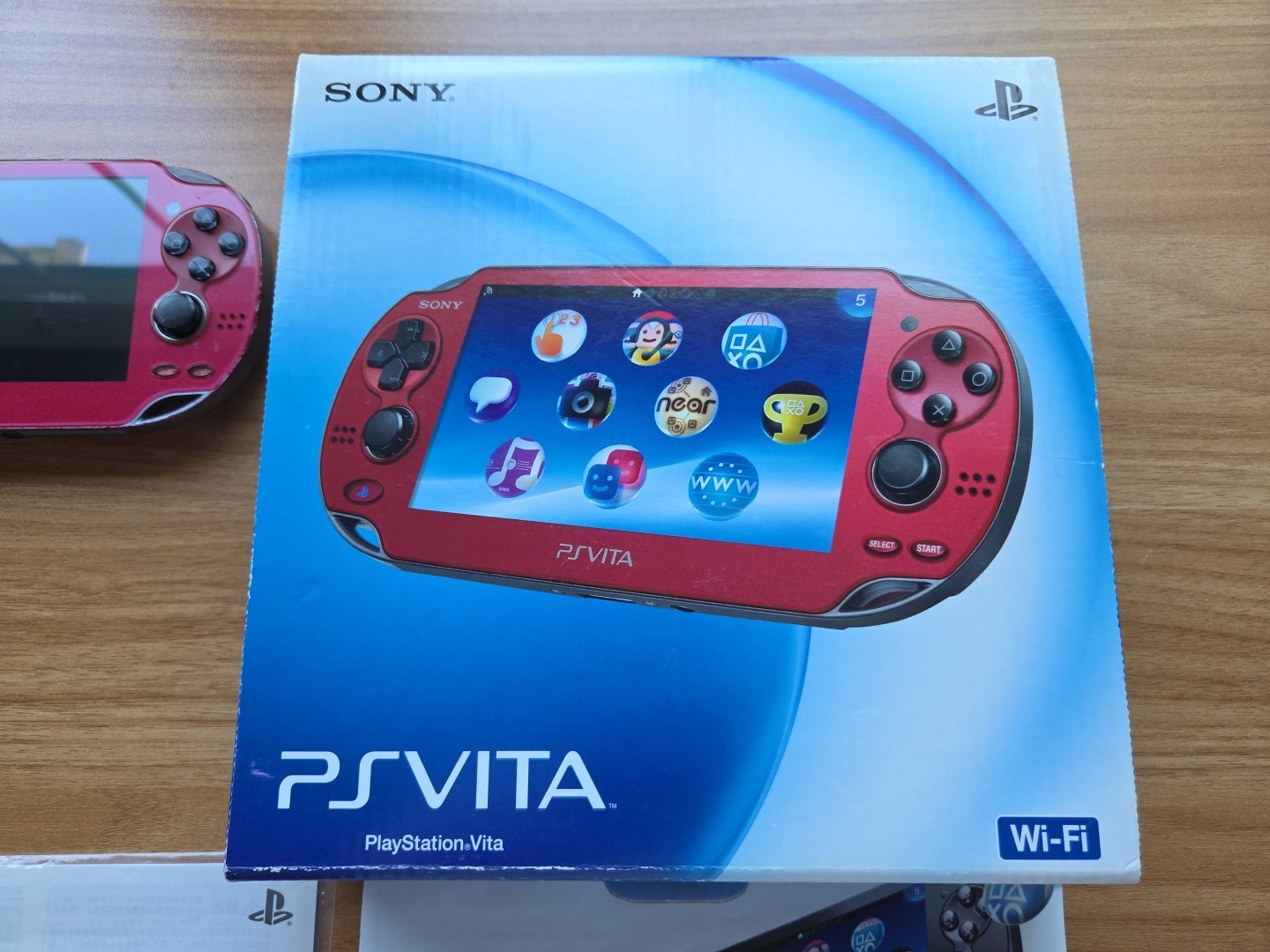 PS Vita Cosmic Red PCH 1000 ZA03 Console Charger Box Playstation PSV [BOX]