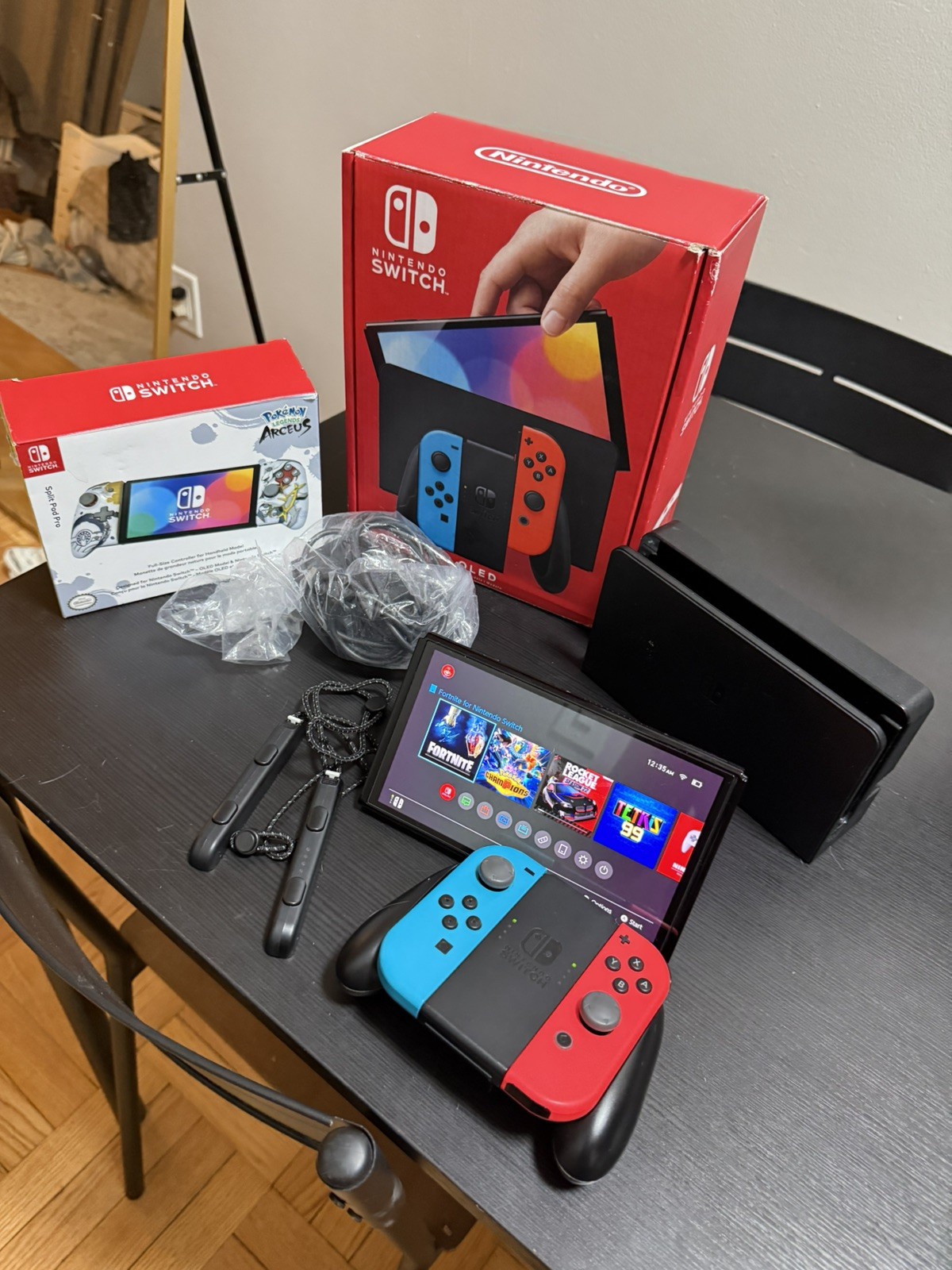 Nintendo Switch OLED Model HEG-001 Handheld Console – 64GB + Mario Kart 8