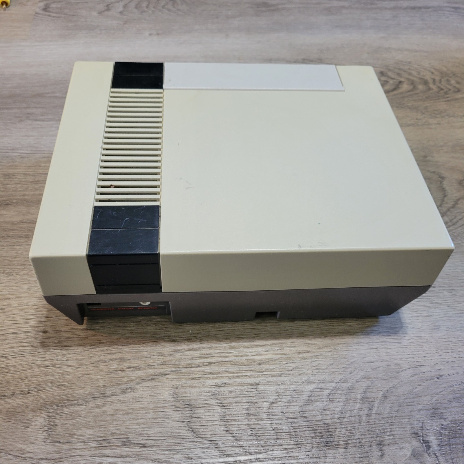 1985 Nintendo NES Console Bundle Tested Working 19 Games Power Pad Zapper Lot
