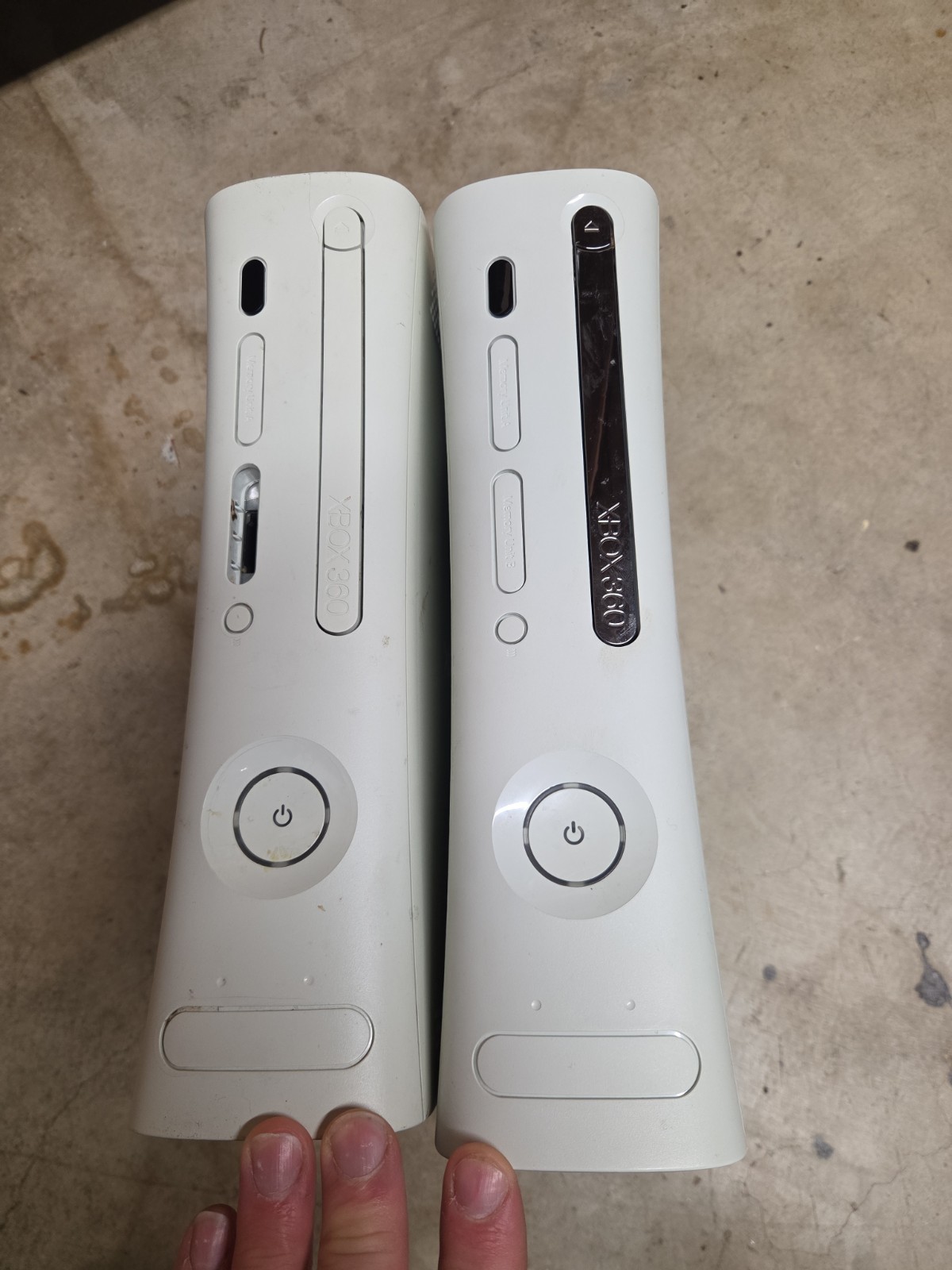 Lot of 2 Xbox 360 Original Fat Consoles White, both power on AS IS free ship