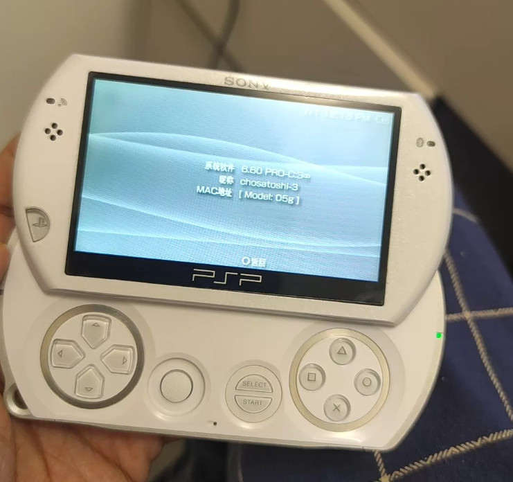 Sony PSP GO PlayStation PortableGo Piano Black or Pearl White Console 85-90% New