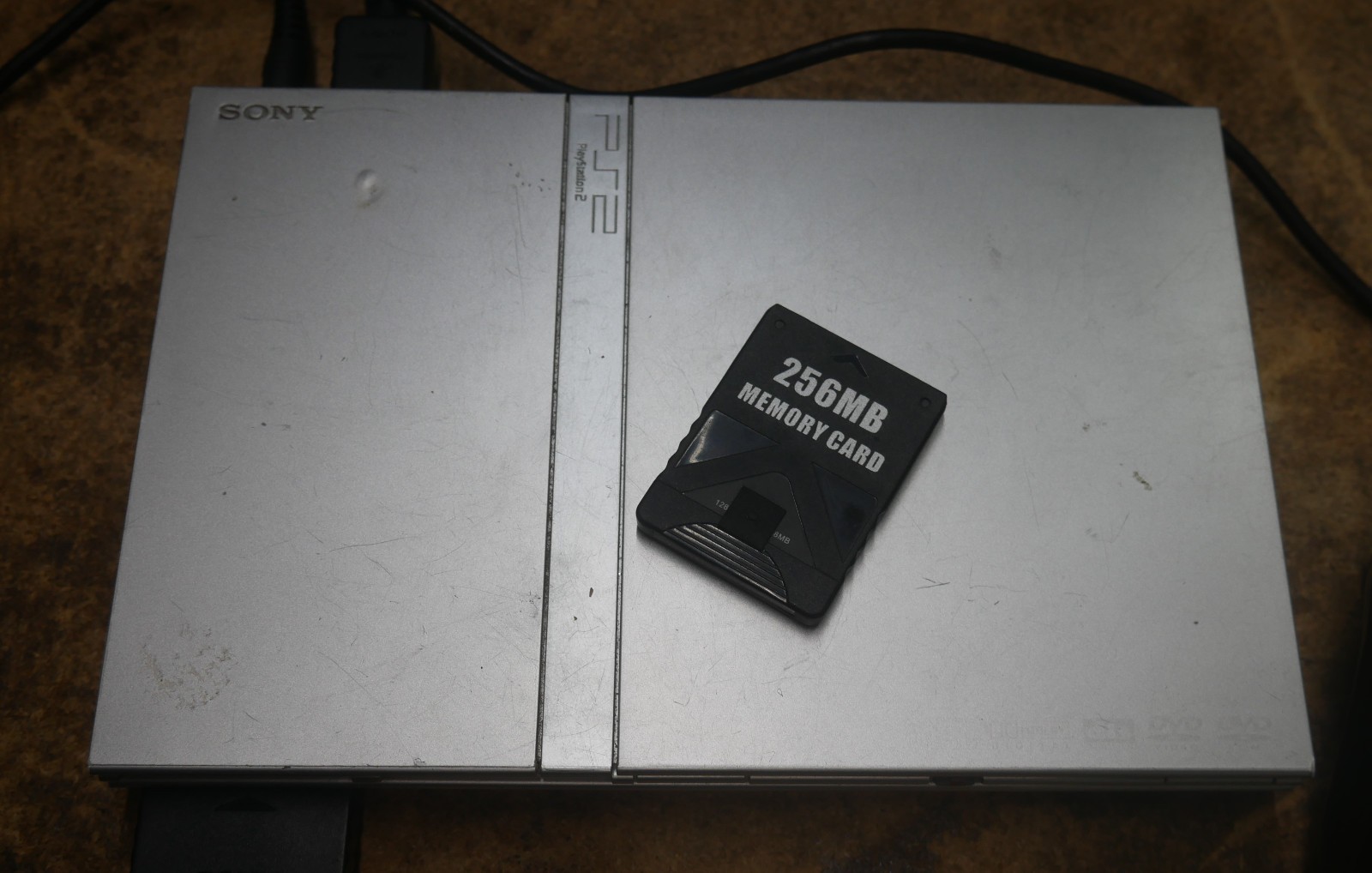 Sony PlayStation 2 PS2 Slim Silver SCPH-77001 , Controller, 256 MB Memory Card