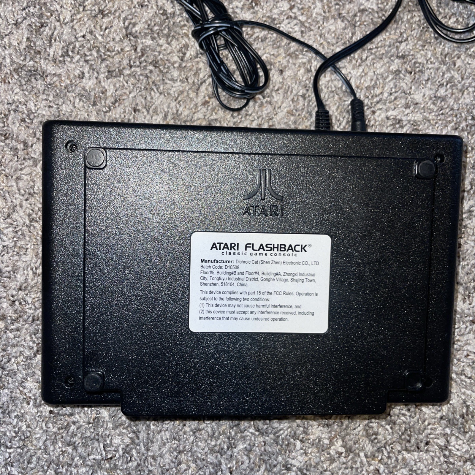Atari Flashback 7 Classic Game Console 101 Built-in Games + Original Joysticks