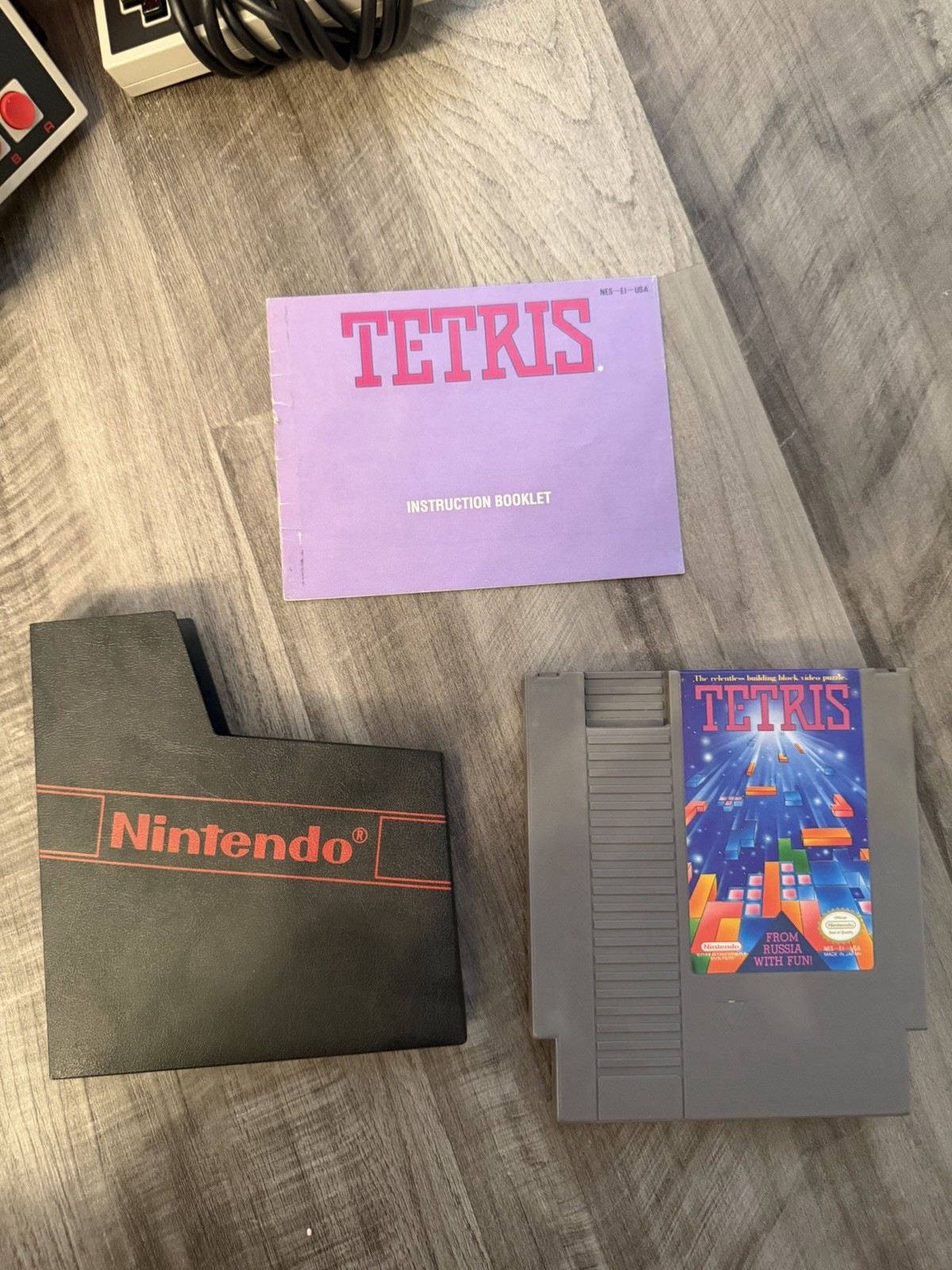 PRISTINE NES Console + 11 Games + Zapper + 2 oem Controllers + 3 Manuals!