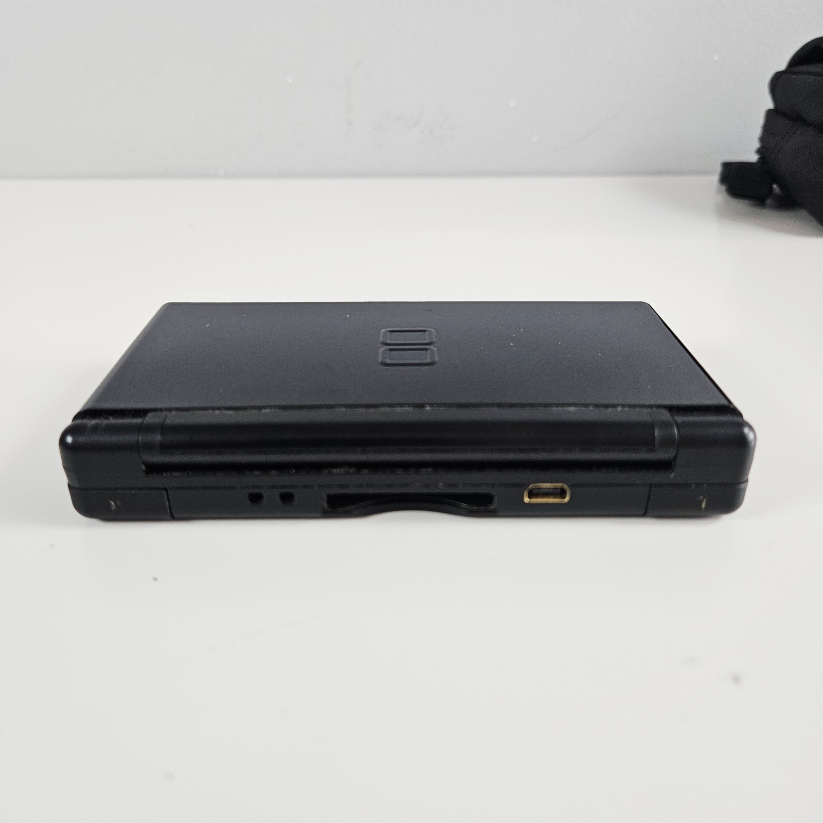 Nintendo DS Lite Handheld Game Console USG-001 Black/Onyx +Accessories