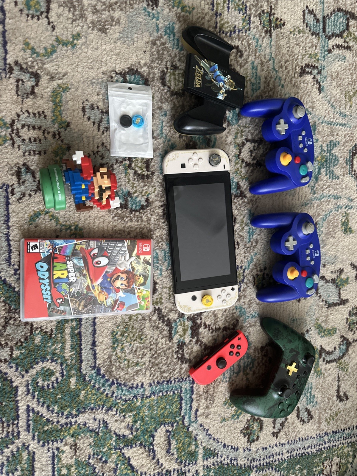 Nintendo Switch Handheld Console 256gb Memory Card With Controller And Game Lot