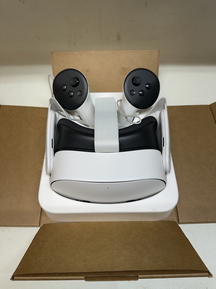 Meta Quest 3S 128GB VR Headset – White – Tested and Working