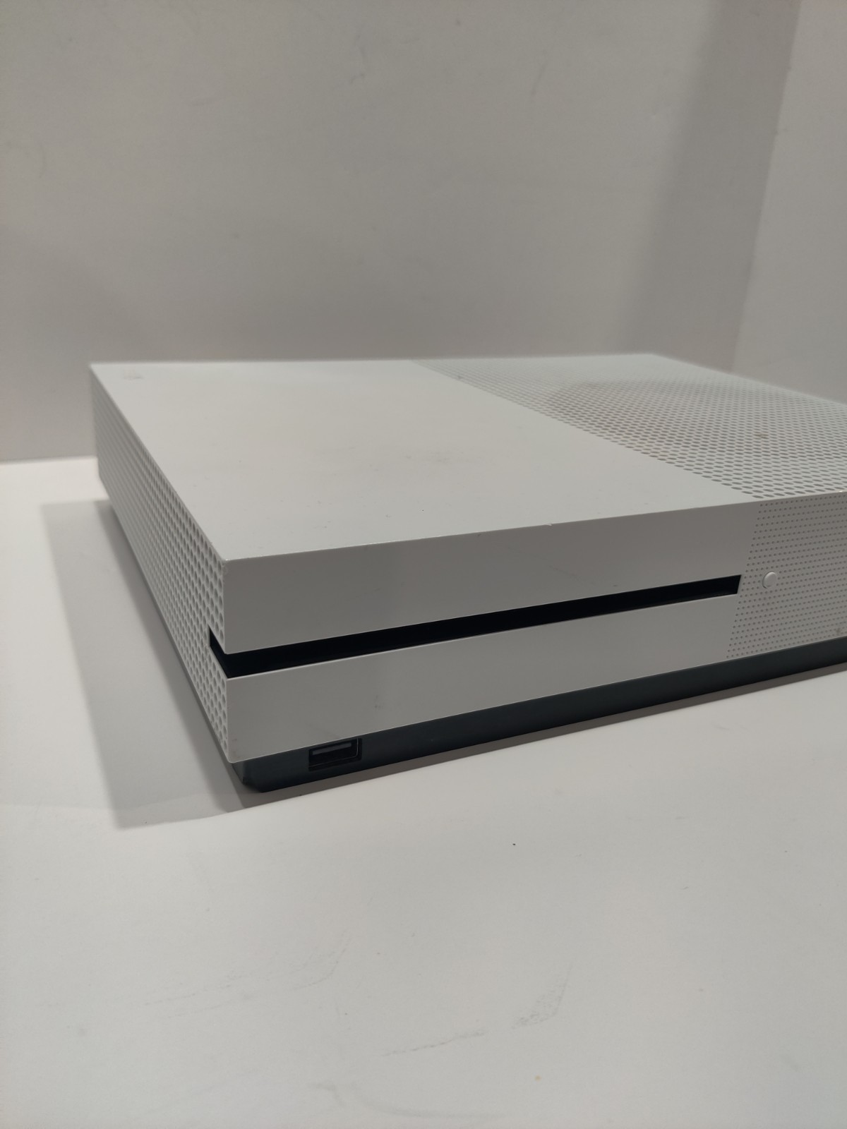 Xbox One S 1TB Console – White (XBS1TB)