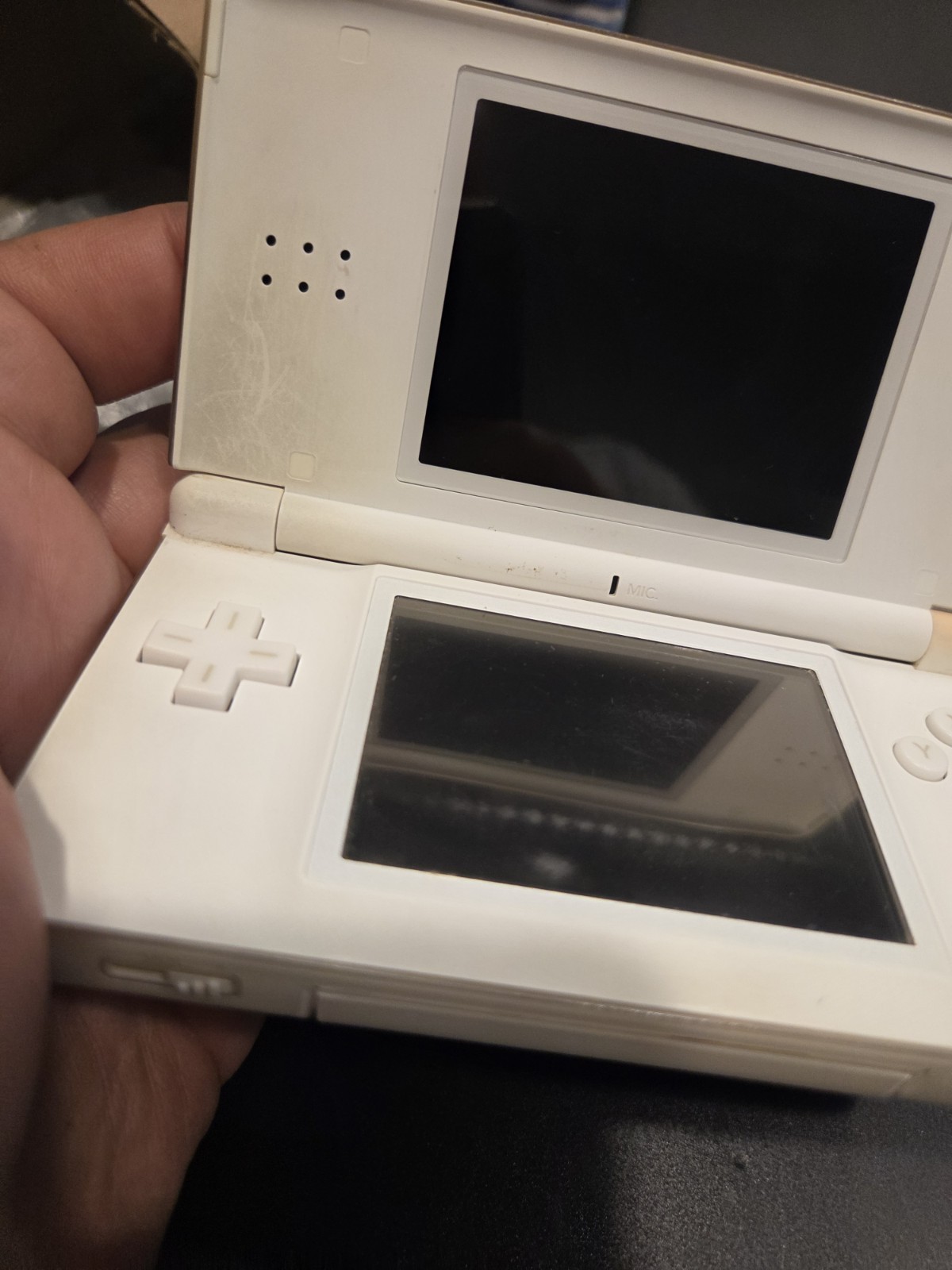Nintendo DS Lite USG-001 JPN White Handheld Console Stylus & Cable