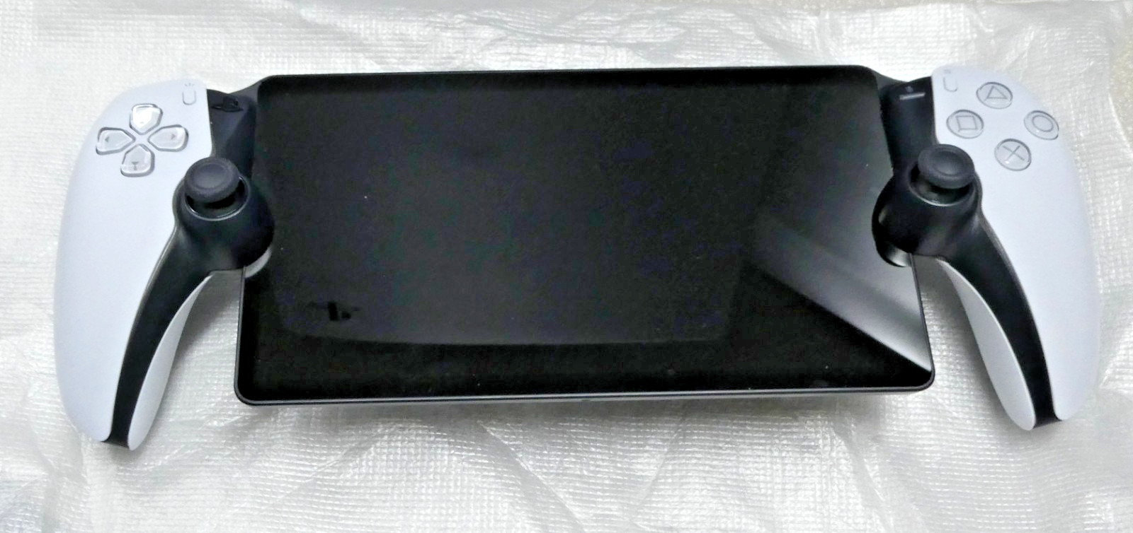 Sony PS5 Digital Edition Console – 825 Gb & Sony CFI-Y1001 – Remote Player
