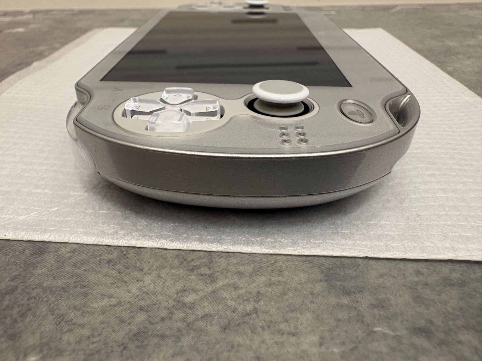 SONY PlayStation PS Vita Ice Silver Wi-Fi Type