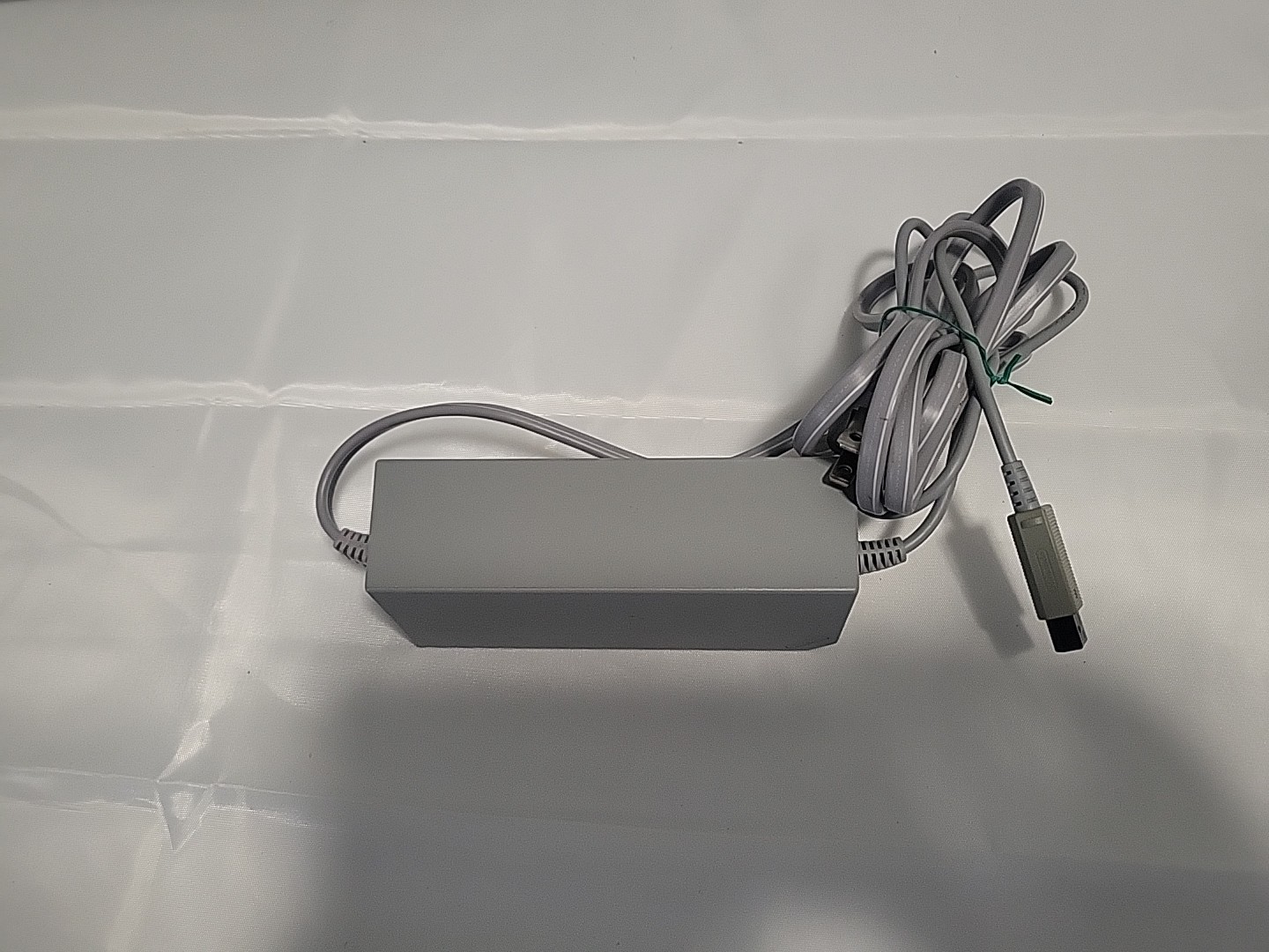 Nintendo Wii Video Game Console RVL-001 Bundle With 5 Games And Accessories