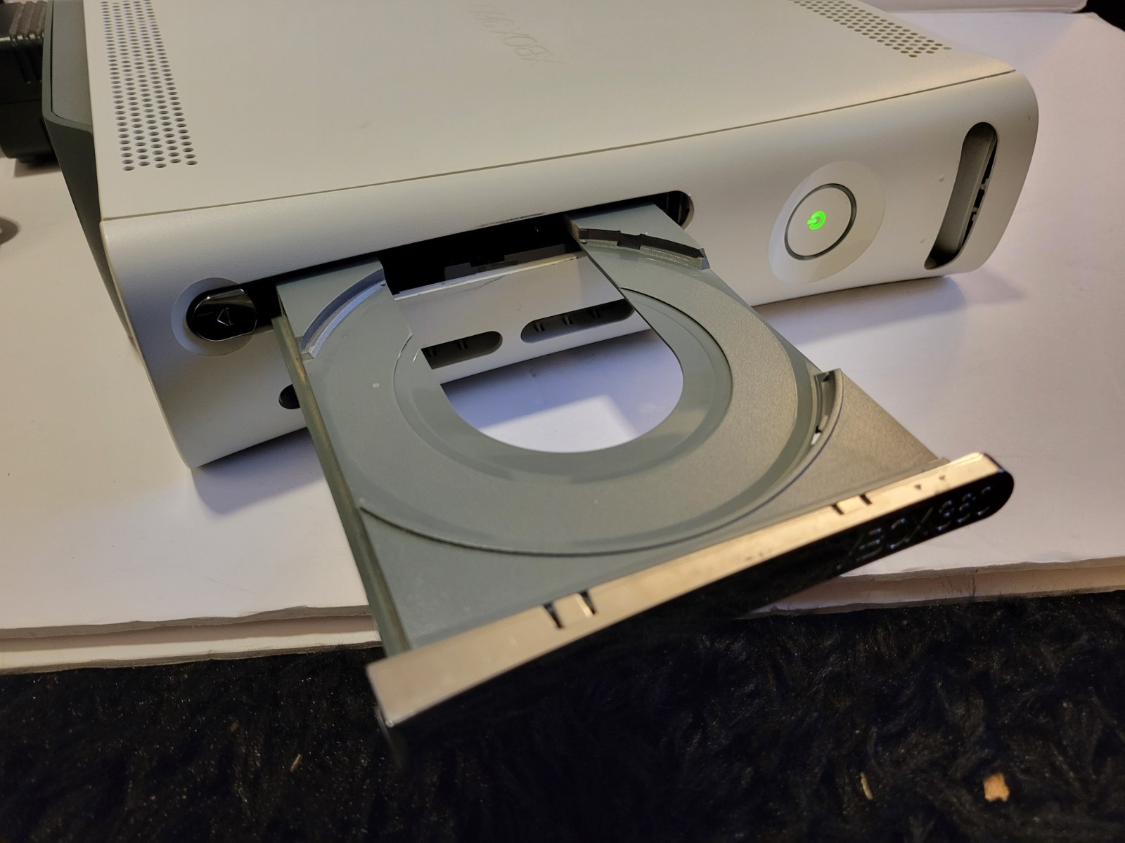 Microsoft Xbox 360 Console System With Power Cable Cord 60GB White Tested