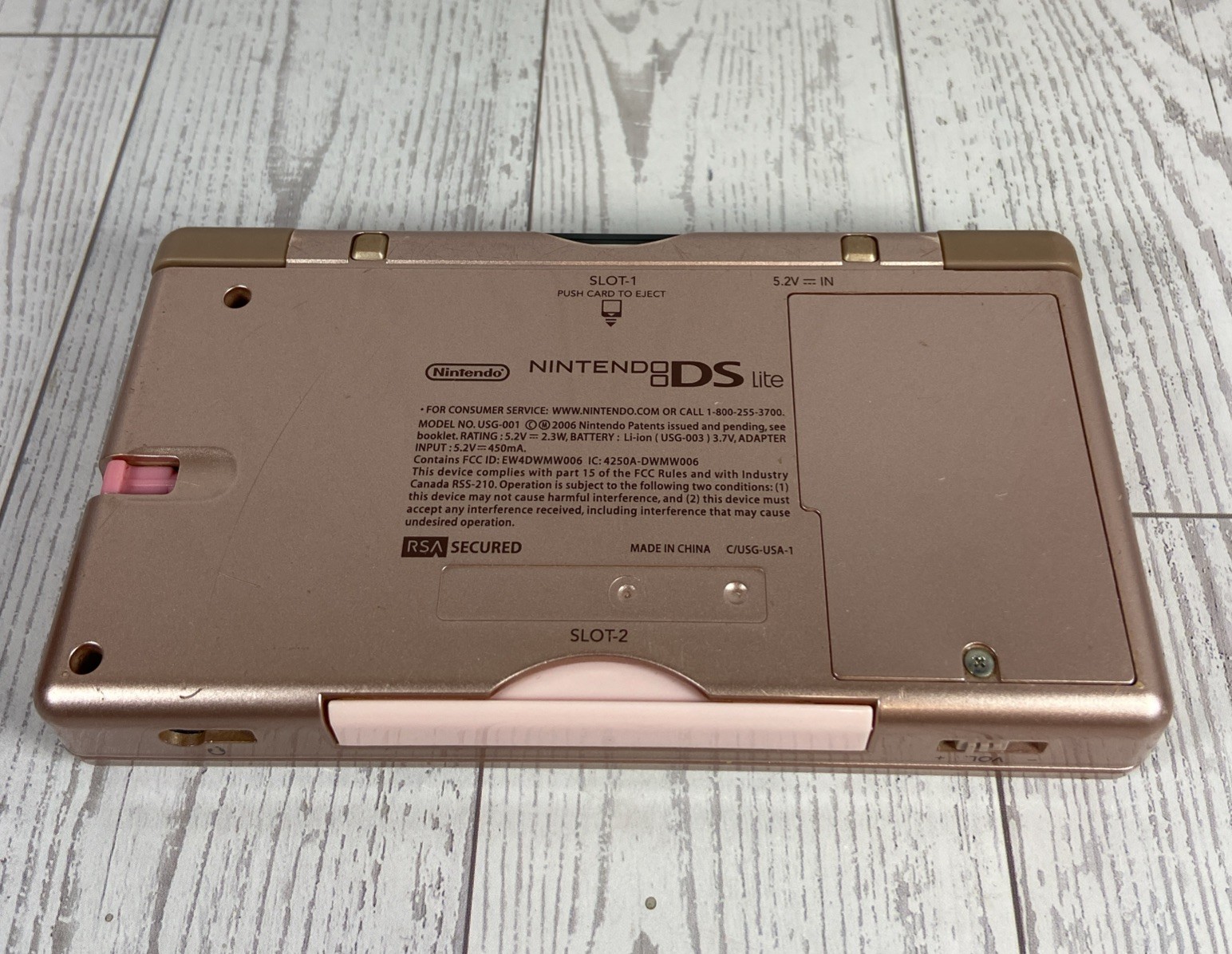 Nintendo DS Lite 4GB Pink UG530495314 Works Great Brand New Battery