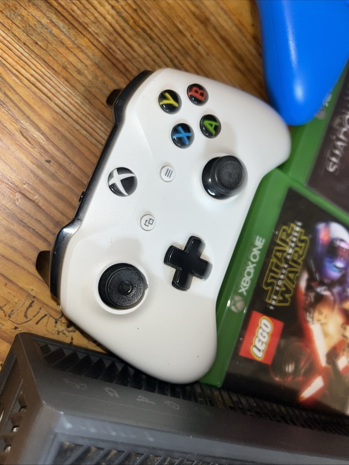 Xbox One Halo 5 Edition Console 1TB Bundle – Games Controllers