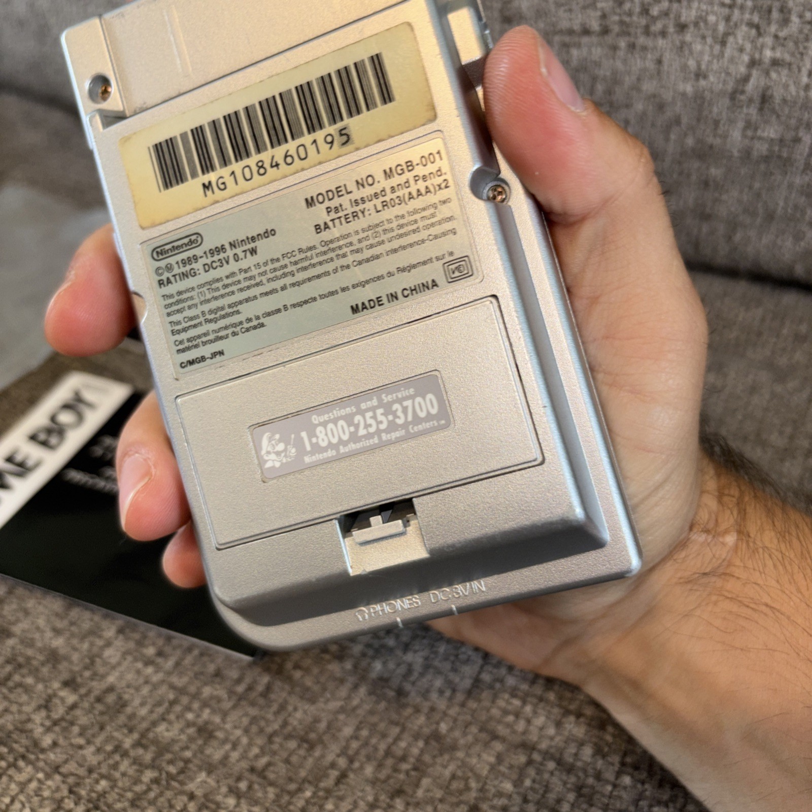 Nintendo Game Boy Pocket MGB-001 Silver Portable Handheld Console Works W/ Game