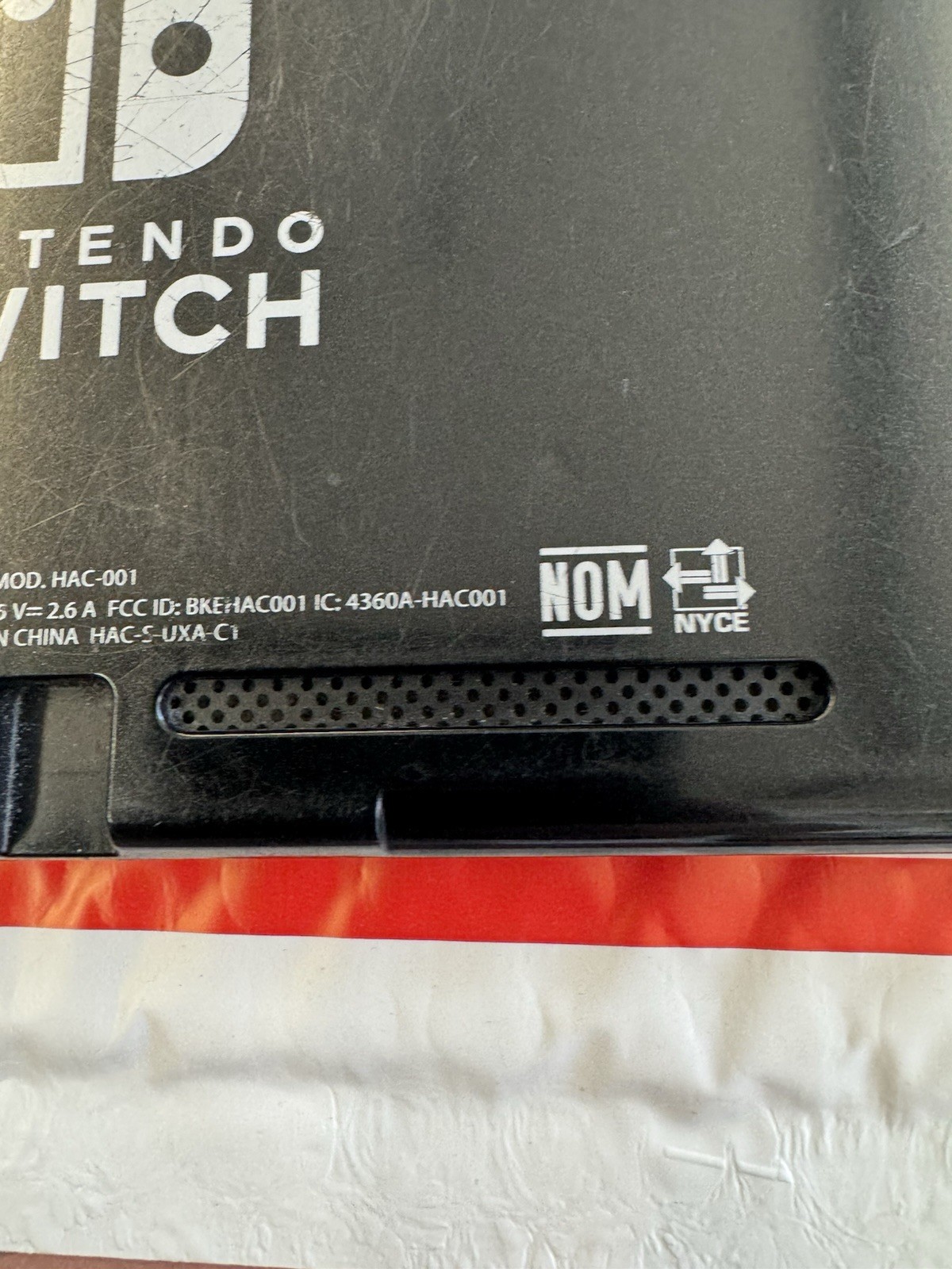 Nintendo Switch HAC-001 32GB Console Only Black For Parts Joy-Con Not Connecting