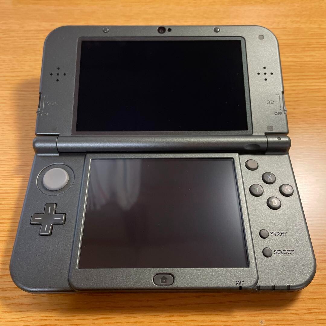 New Nintendo 3DS XL LL Metallic Black Console Stylus Working Tested Japanese ver