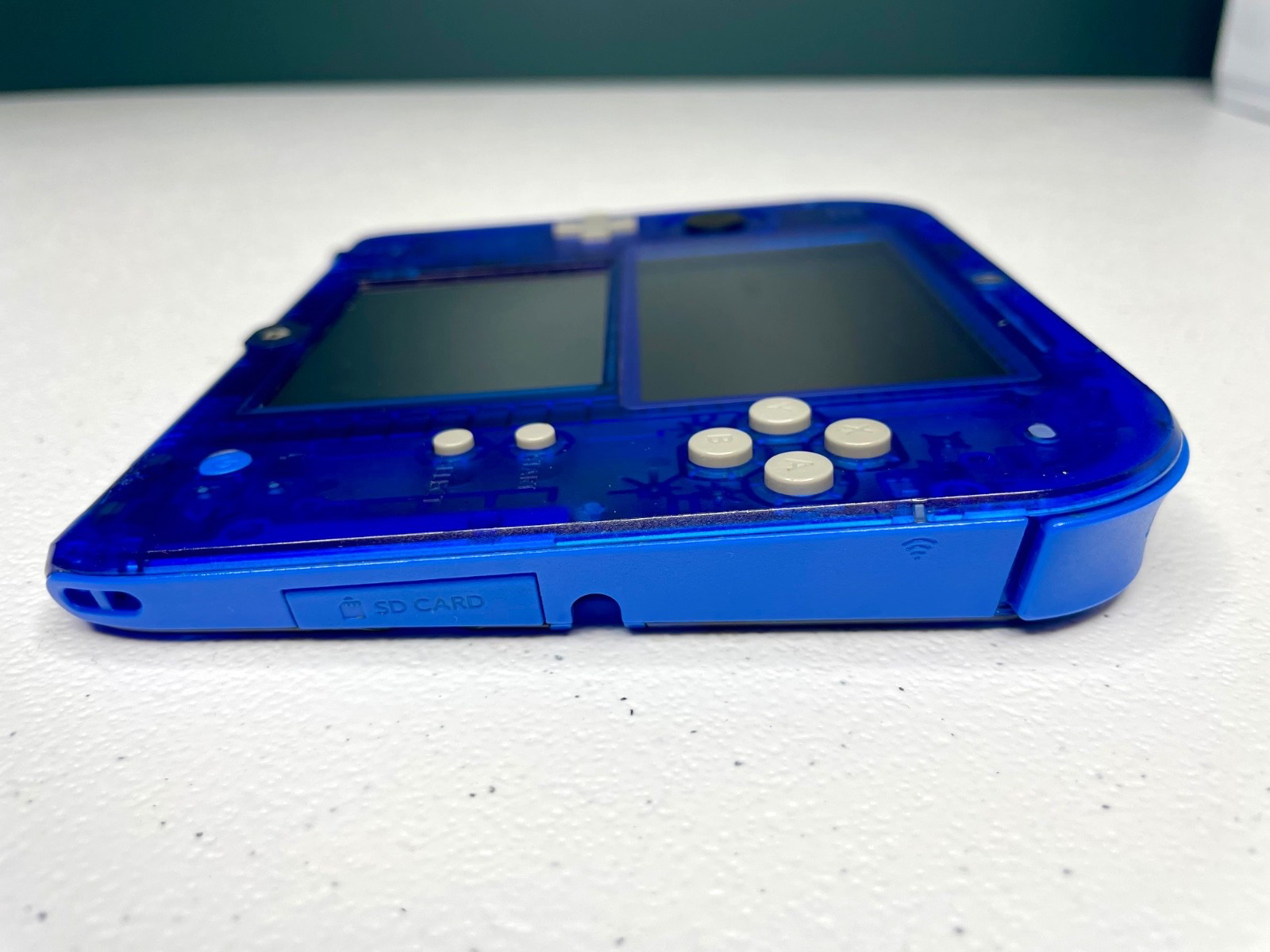 Nintendo 2DS Crystal Blue Console w/ Charger Stylus 16GB SD – Camera Doesnt Work