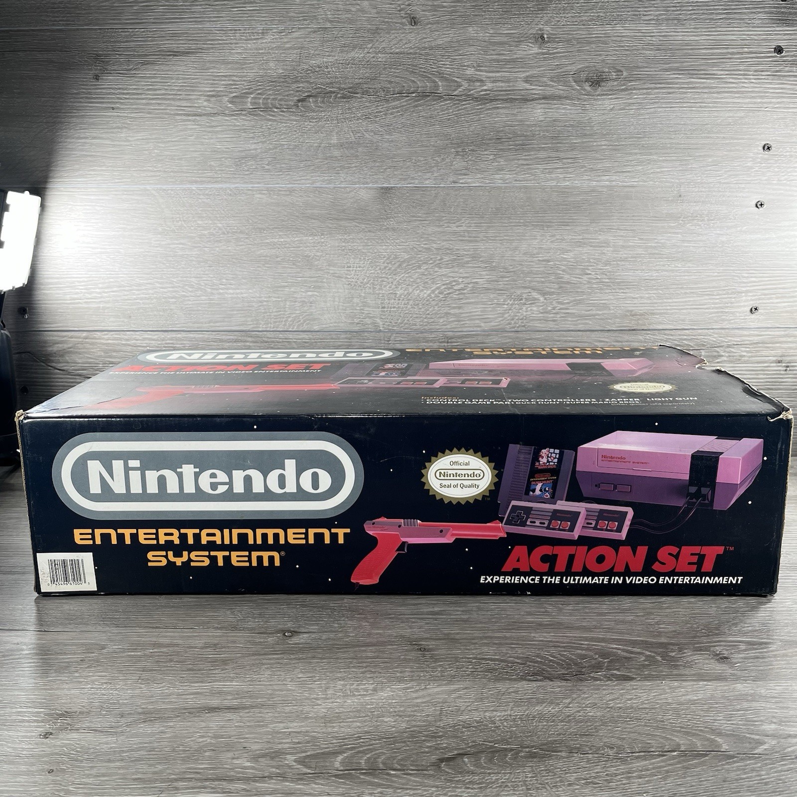 Nintendo NES Action Set Complete In Box Inserts Mario/Duck Hunt Tested