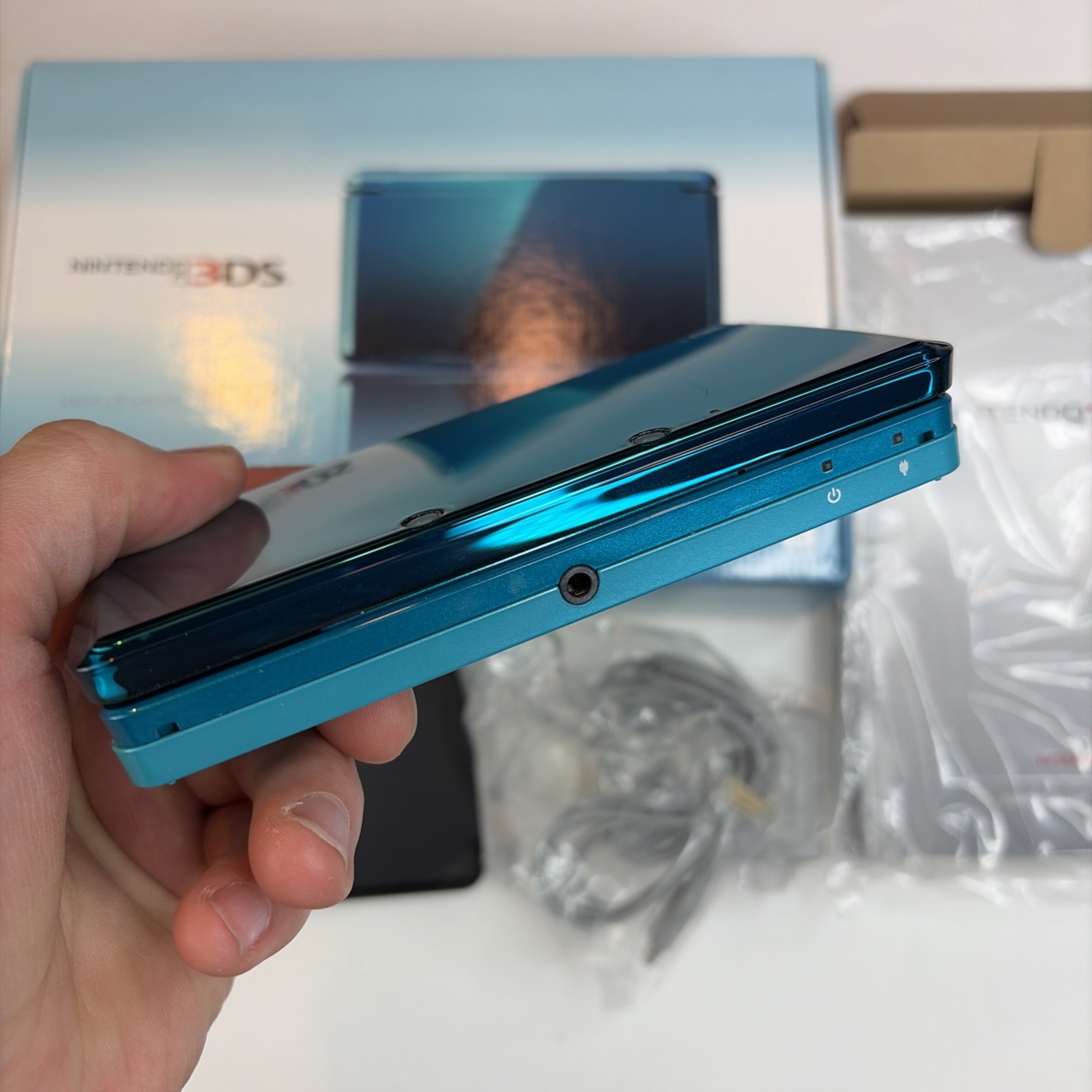 Nintendo 3DS Handheld System (CIB) – Aqua Blue US Model Complete In Box CIB