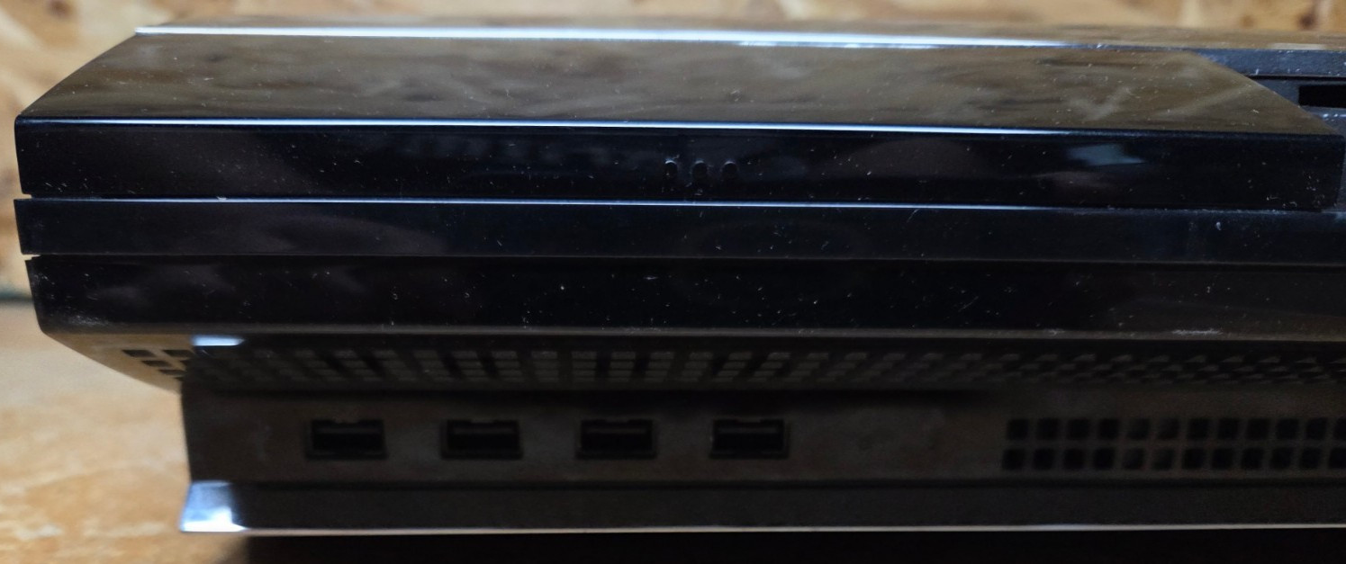 PlayStation 3 (CECHE01) Console & 47 Game Collection & MediaBoard Remote Control