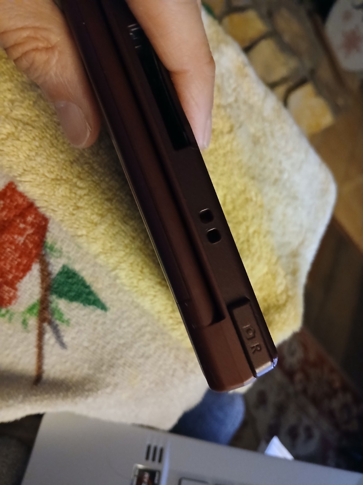 Nintendo DSi XL Launch Edition Handheld System – Burgundy