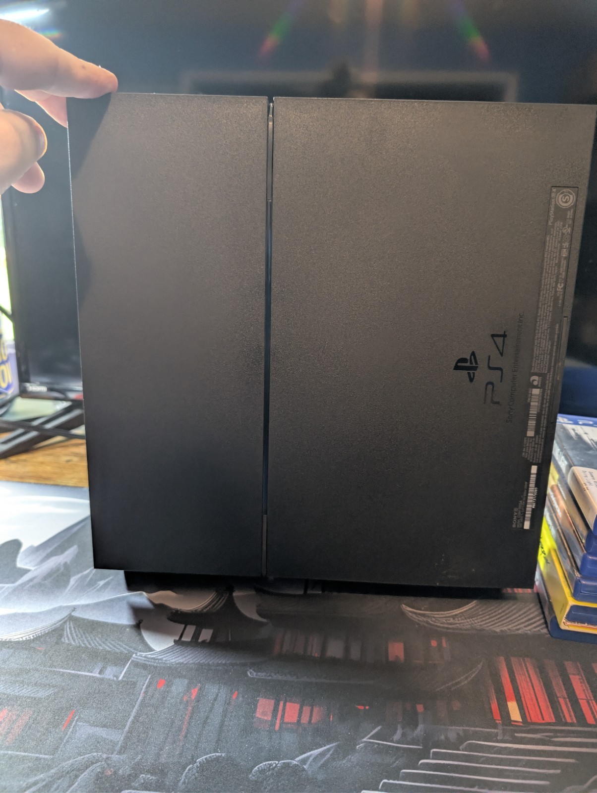 2 TB PlayStation 4 Original Box Included With 6 Games