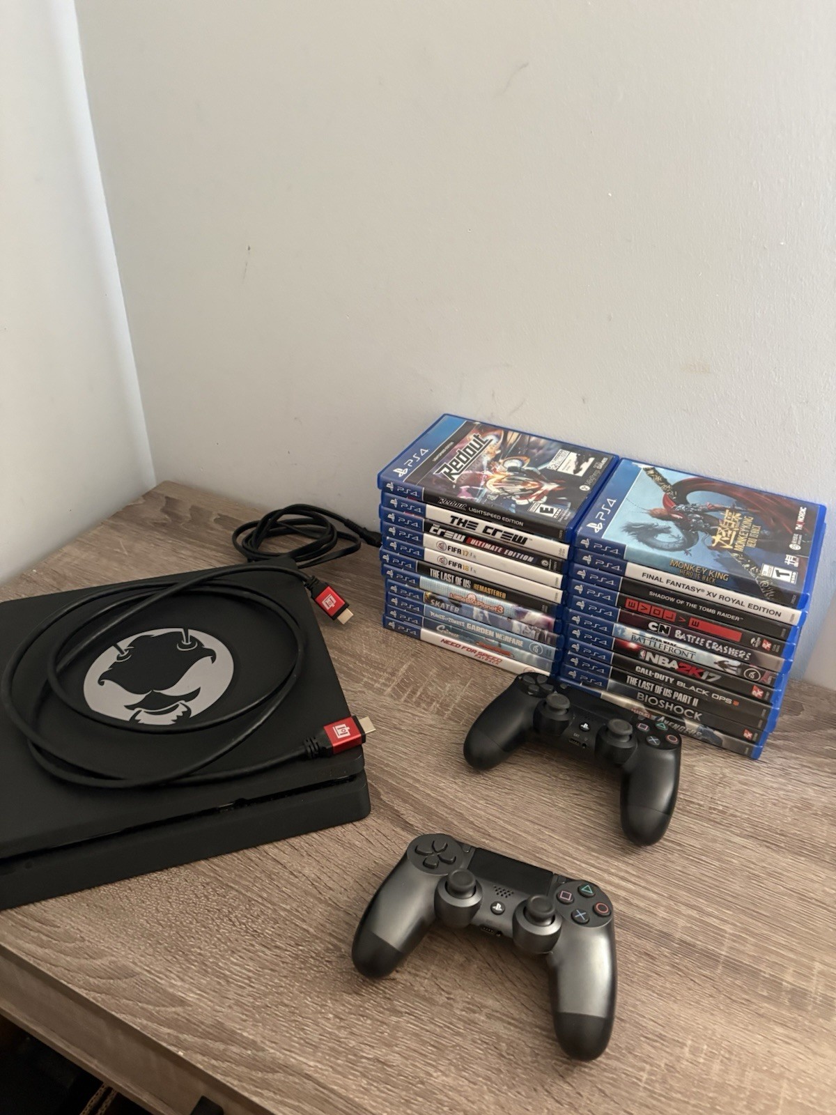 Sony Playstation 4 PS4 Slim Console – Black (CUH-2215B) – 2 Controllers 22 Games