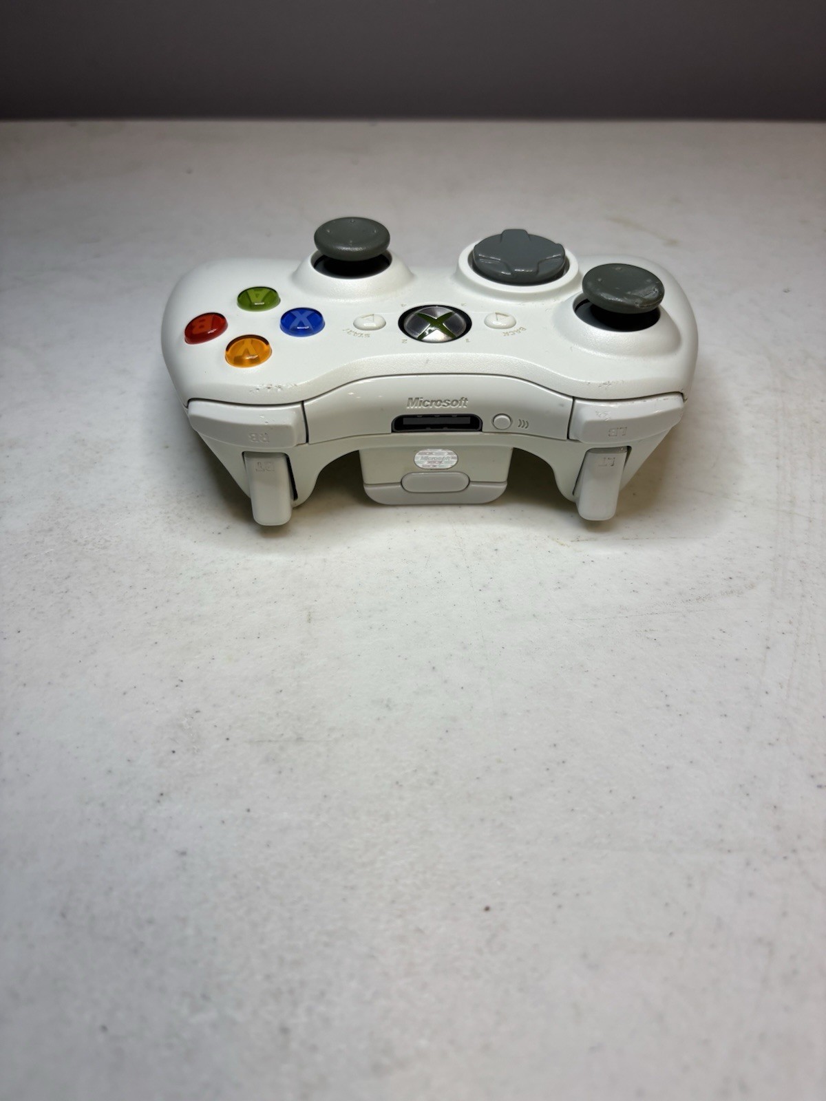 Microsoft Xbox 360 320GB Black Console w/ White Controller, Power/AV Cables