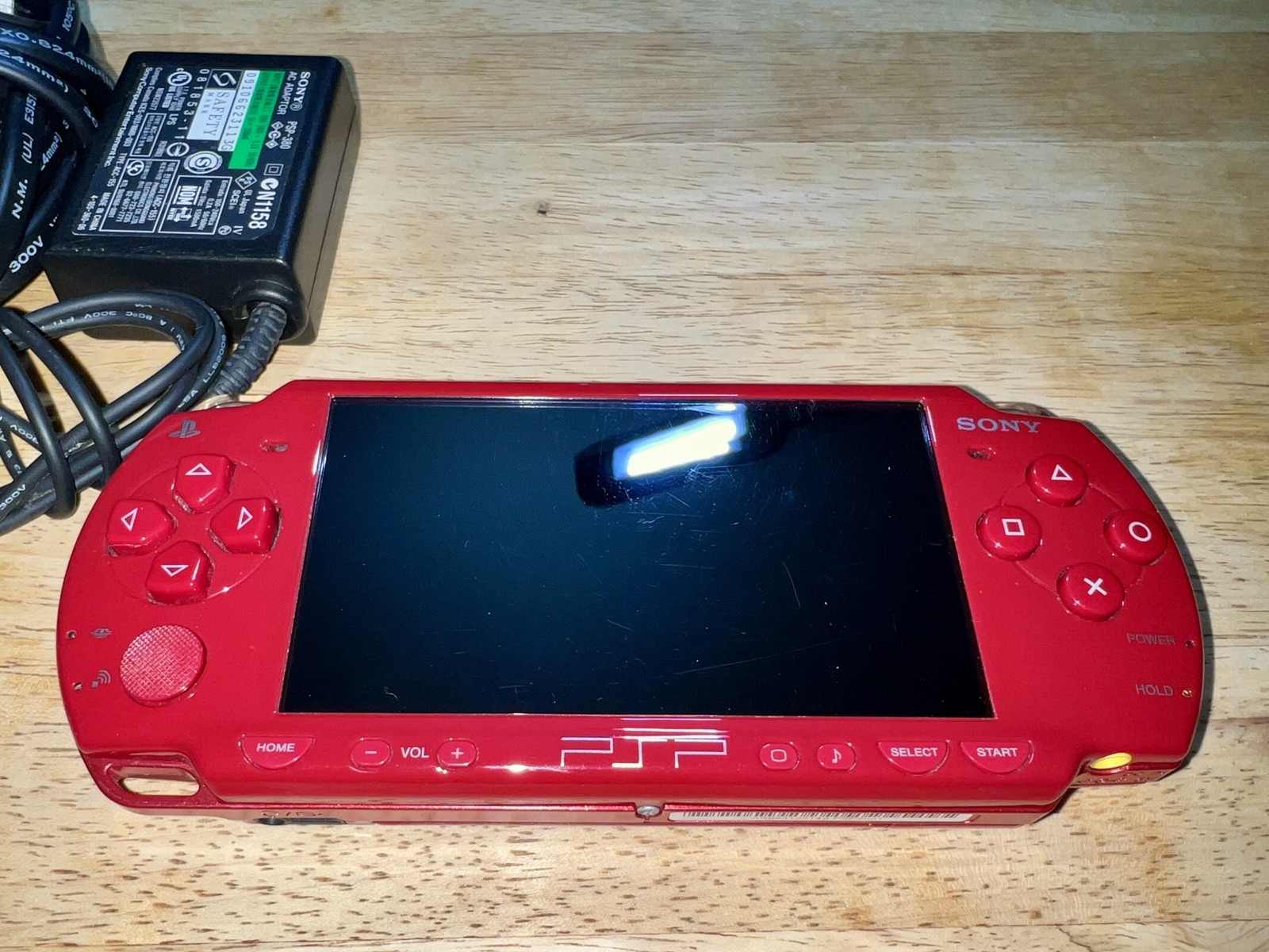 Sony PSP-2001 God of War Red Console Custom 32GB MicroSD + Games + Accs. Bad UMD