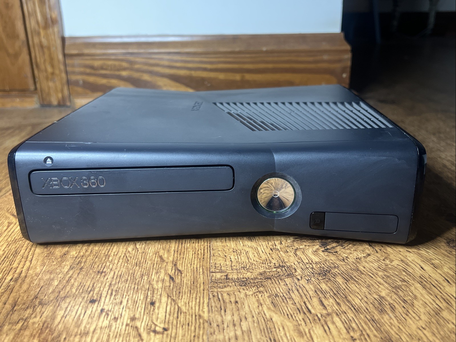 Microsoft Xbox 360 S Console Model 1439 Only RROD Parts/Repair