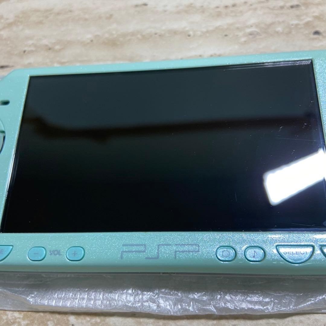 Sony PSP-2000 Mint Green Console Boxed Complete Tested Near Mint 7111