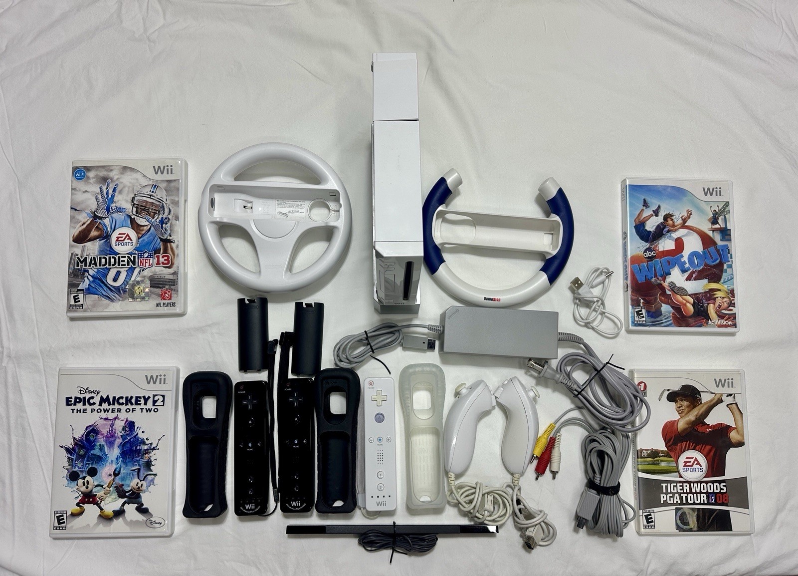 Nintendo Wii RVL-001 Bundle 3 Remotes 2 Nunchucks MotionPlus Tested