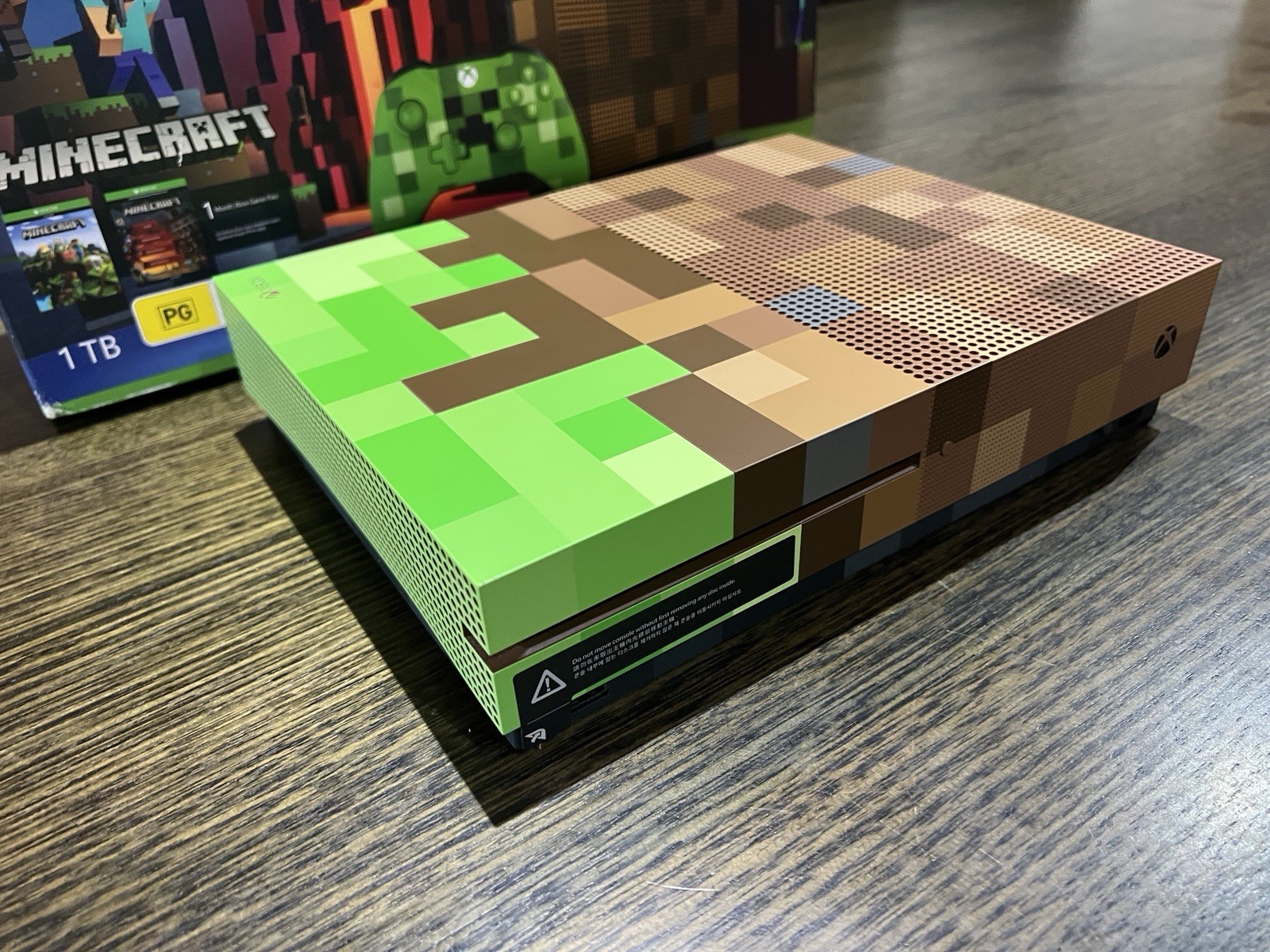 Microsoft Xbox One S 1TB Minecraft Limited Edition Console – Excellent Condition