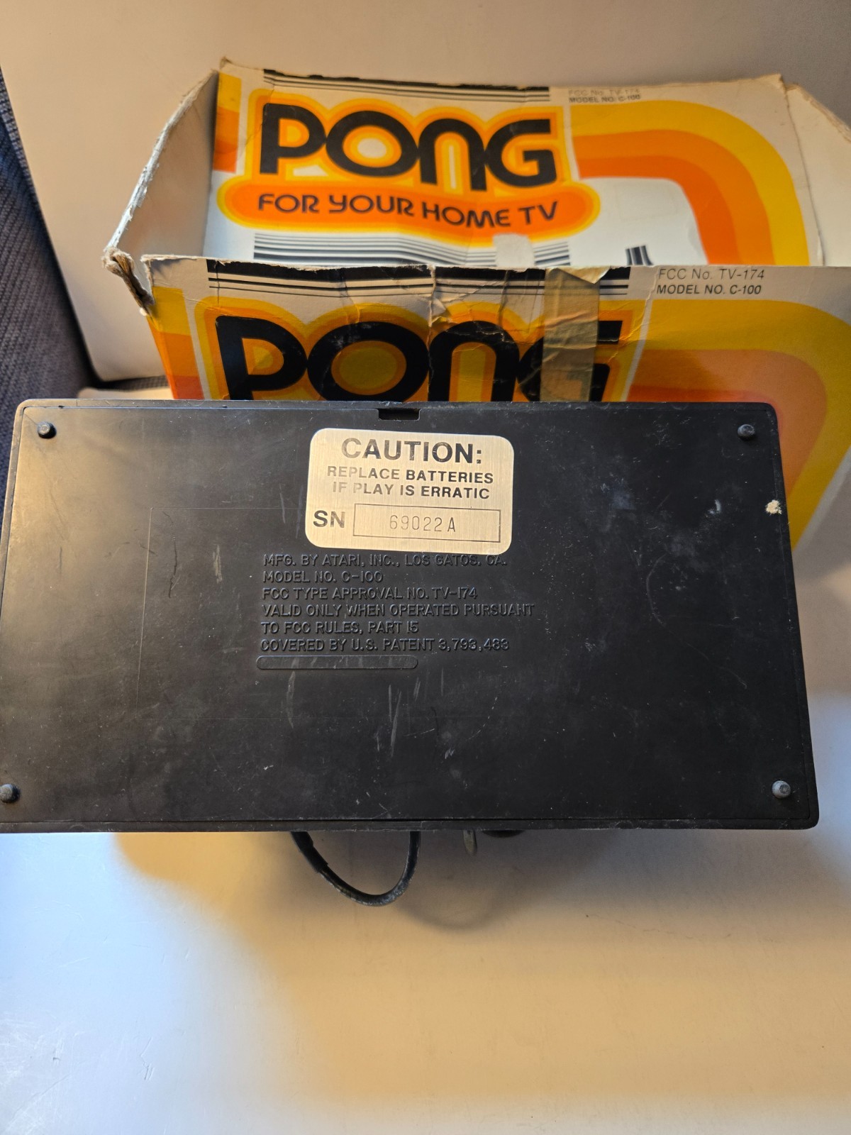 Atari C-100 Pong Console in original box with instructions