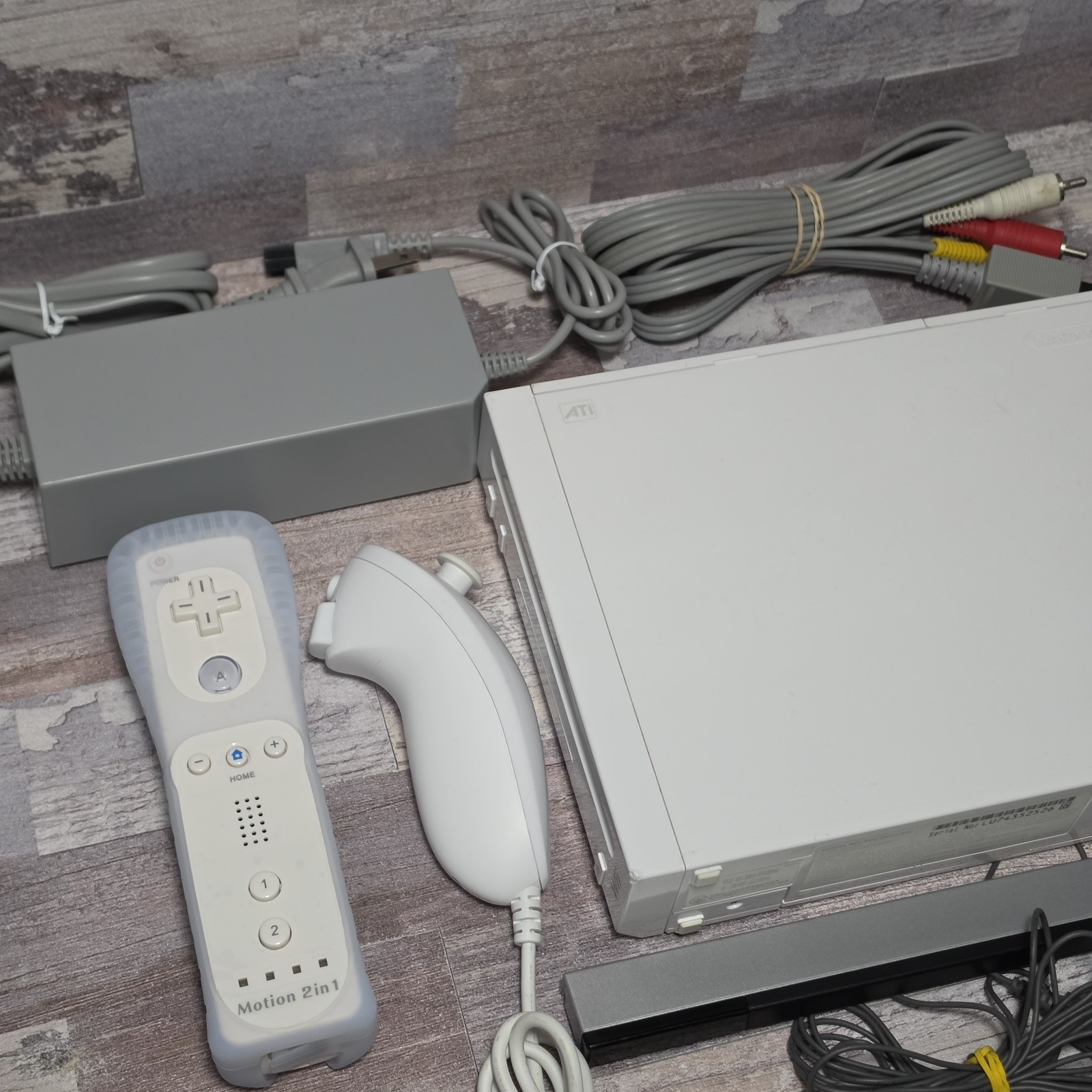 Nintendo Wii Console Bundle RVL-001 System Tested Works GameCube Compatible