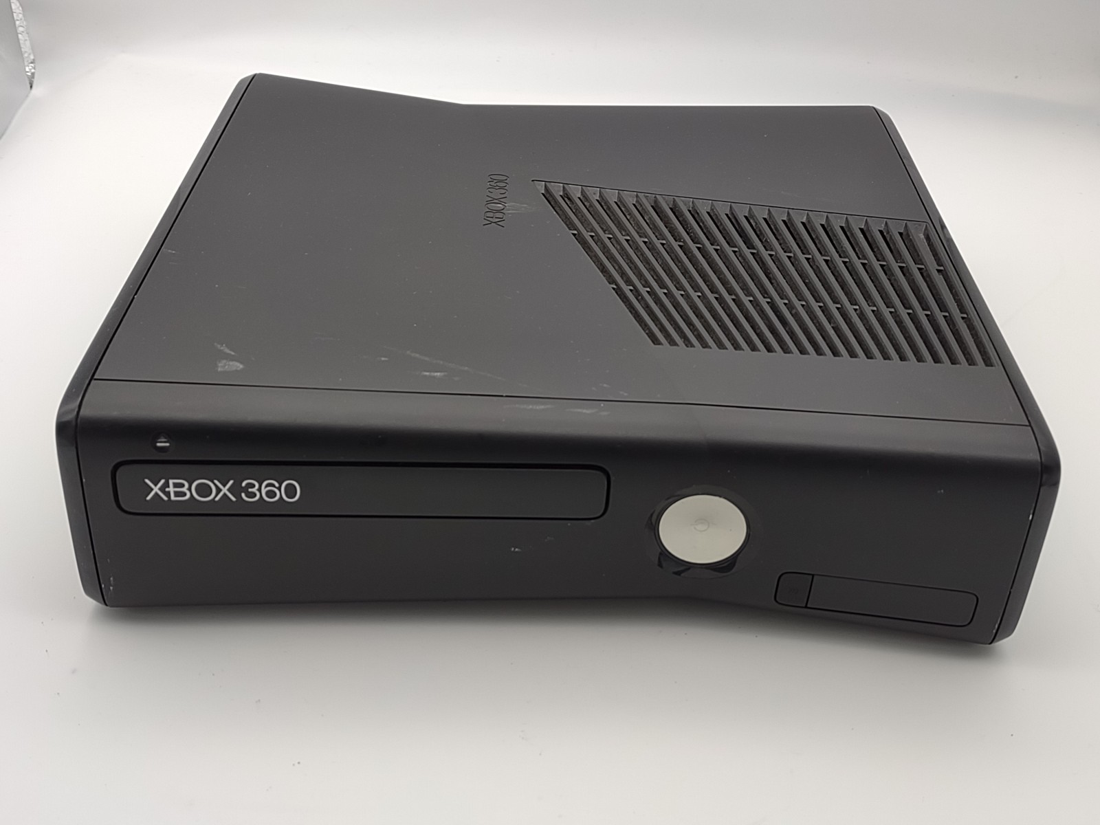 Xbox 360 S Slim 4GB Black Console System 2 Controllers Microsoft Lot Model 1439