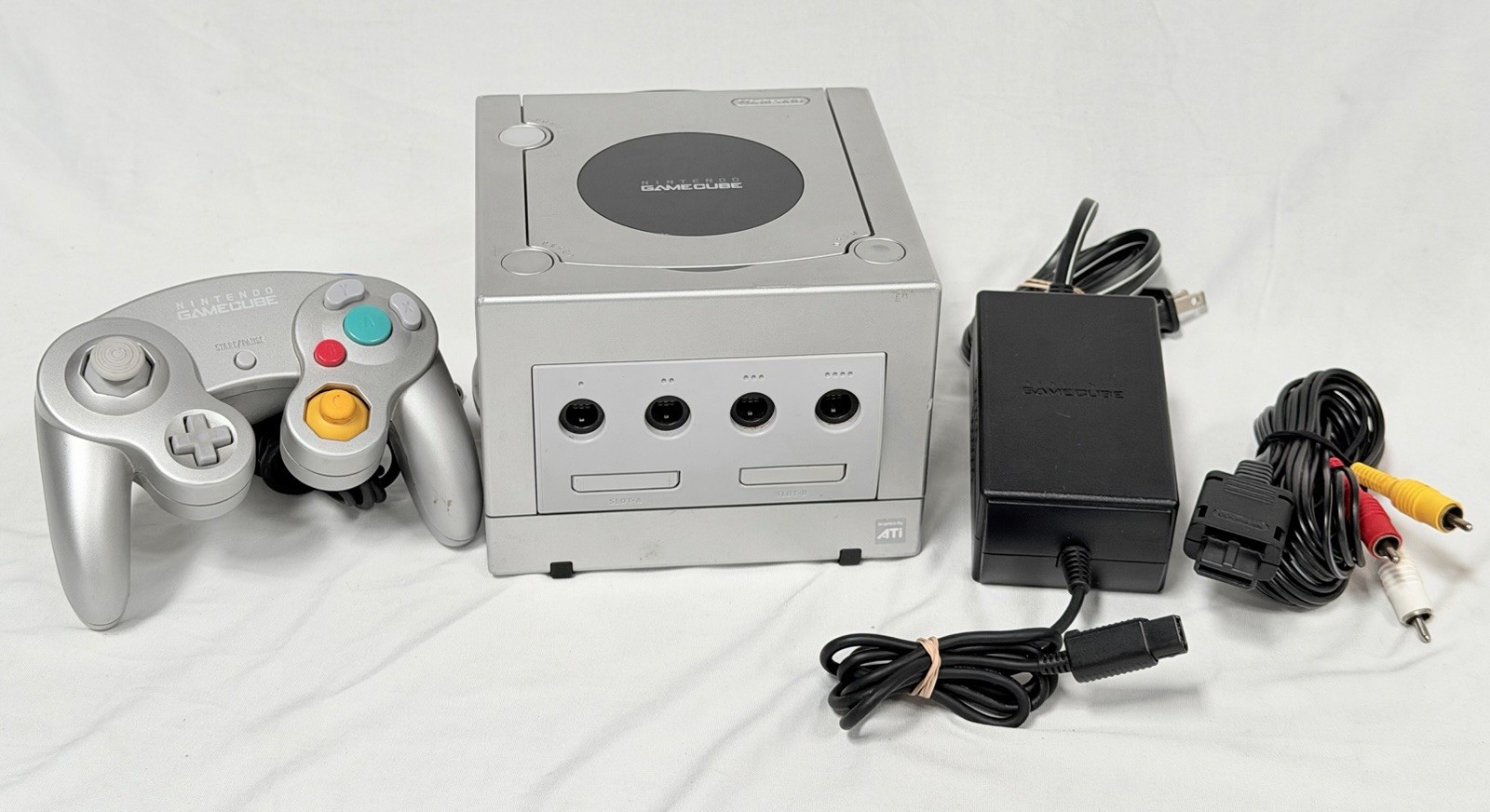 Nintendo GameCube Console Platinum Silver Console w/ Controller DOL-001 USA