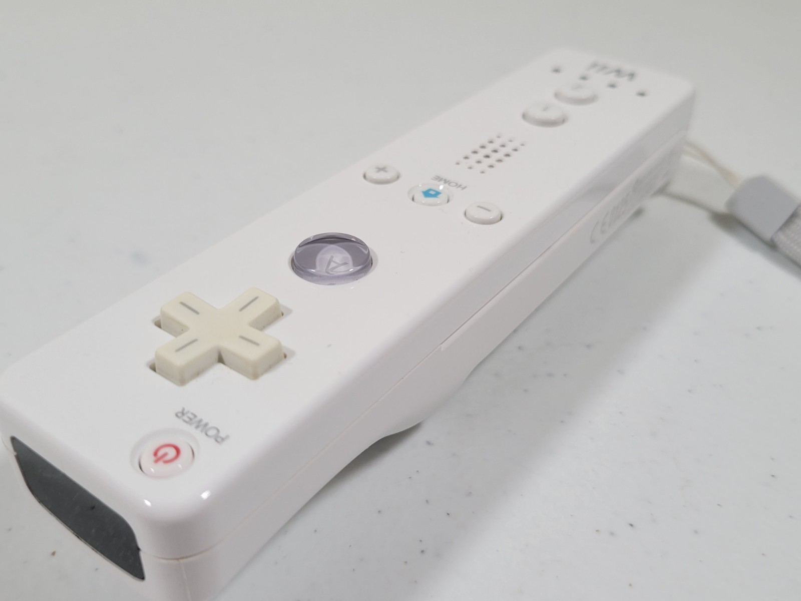 White Nintendo Wii Console RVL-001 – Complete In-box – Matching serial #’s