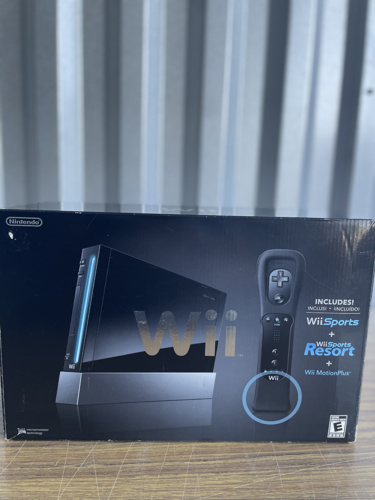 Nintendo Wii Black Console RVL-001 Wii Sports + Resorts Bundle Complete In Box